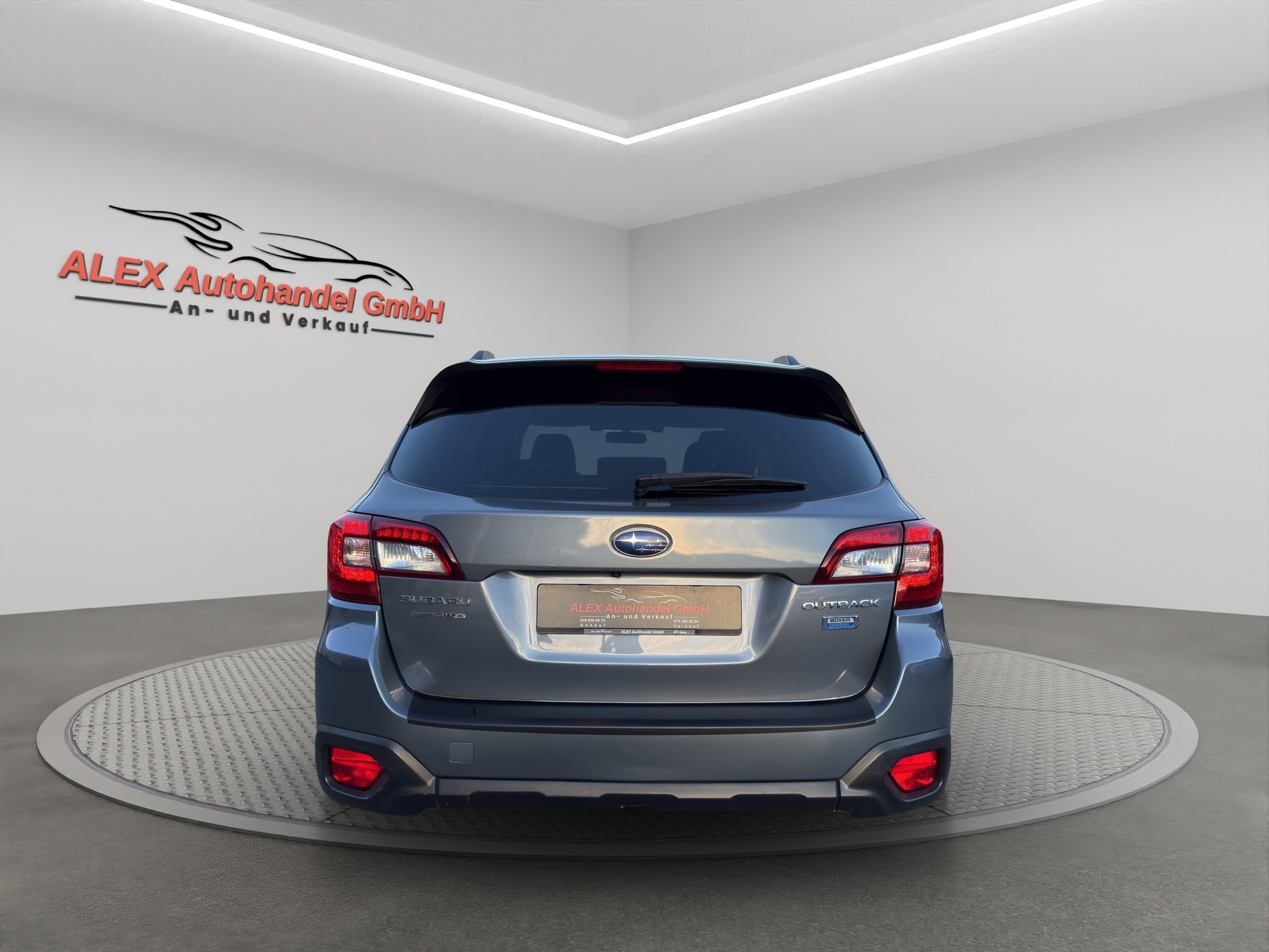 SUBARU Outback 2.0D Luxury AWD Lineartronic-image-4