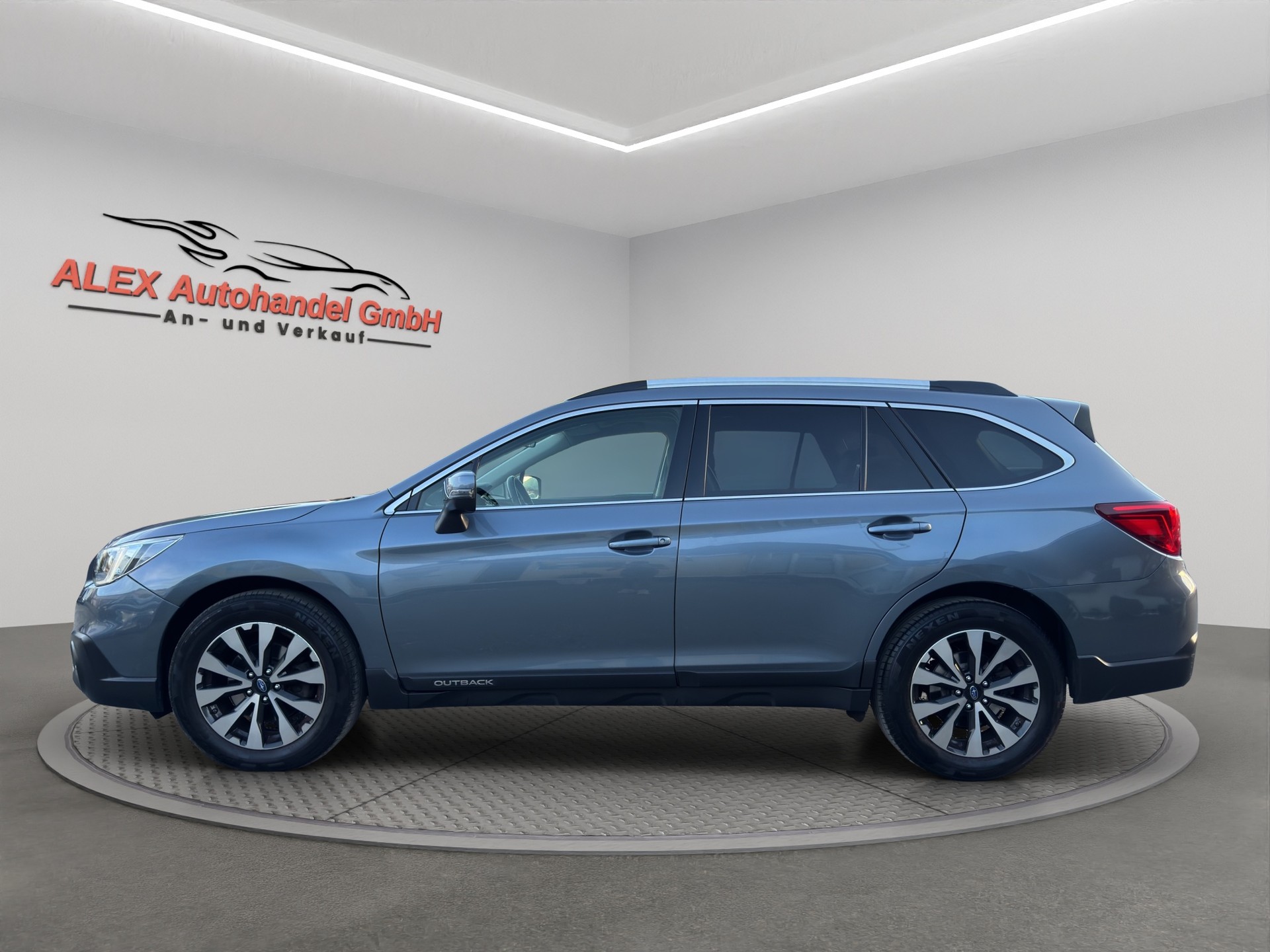 SUBARU Outback 2.0D Luxury AWD Lineartronic-image-2