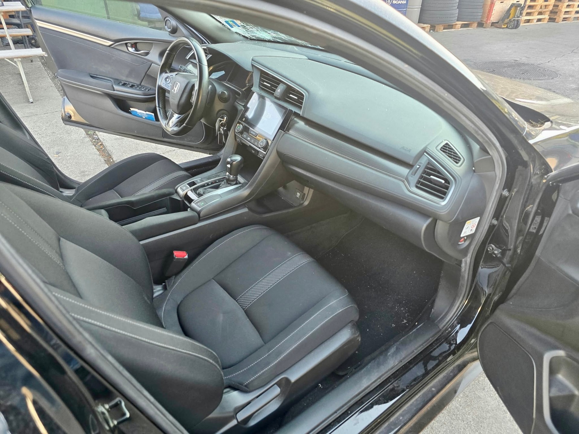 HONDA Civic 1.5 VTEC Sport Plus CVT-image-10