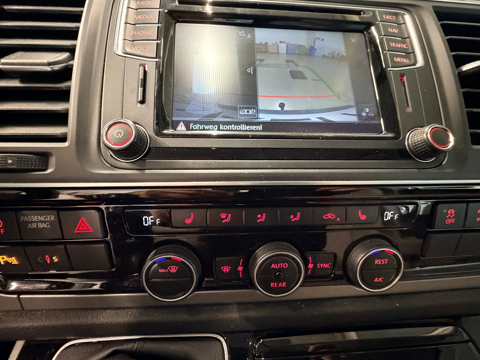 VW 2.0TDi 200PS 4x4 HighLine CALIFORNIA OCEN ***Küche/Aufstelldach***-image-24