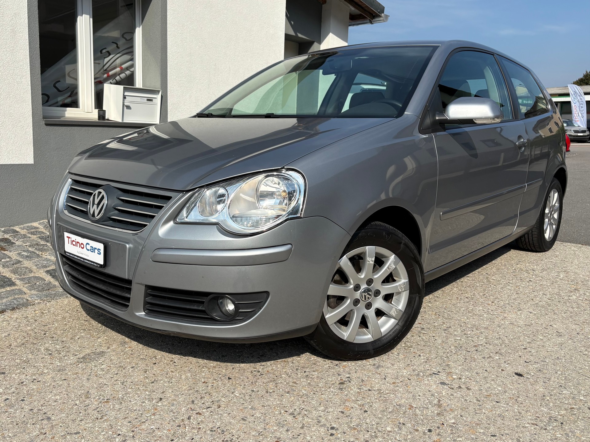 VW Polo 1.4 16V Highline-image-1