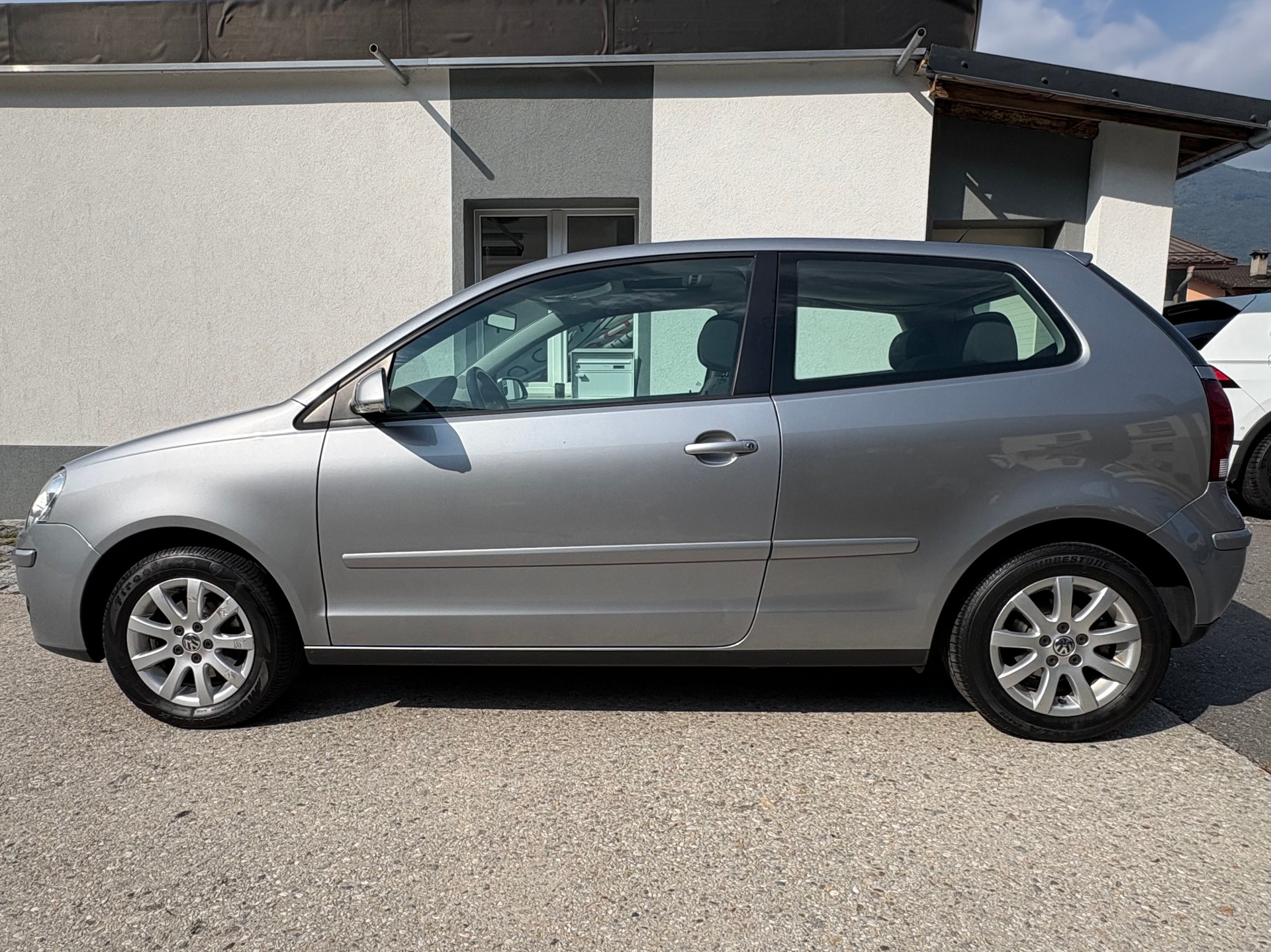 VW Polo 1.4 16V Highline-image-6