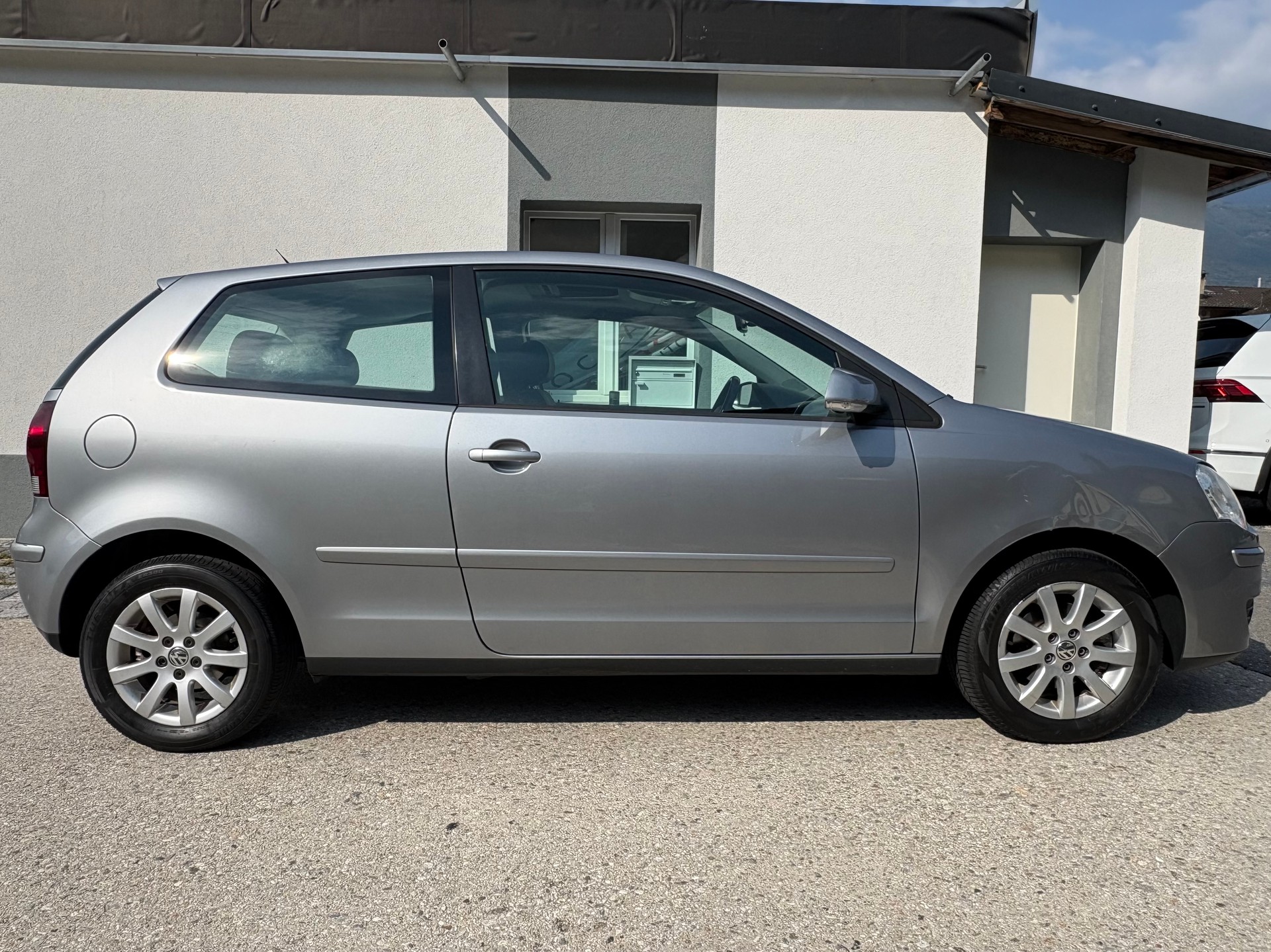 VW Polo 1.4 16V Highline-image-5