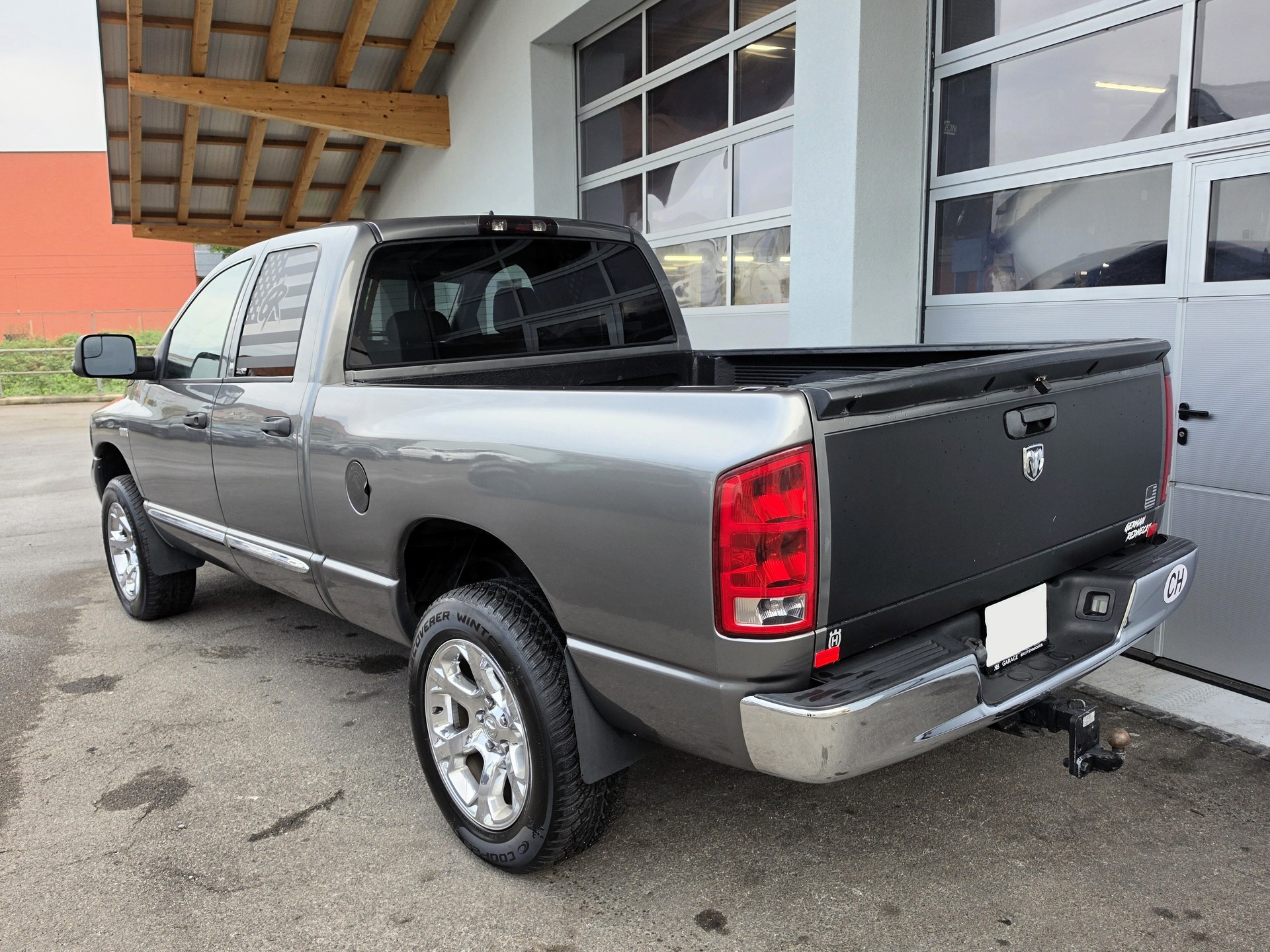 DODGE RAM 1500 Laramie Quad Cab-image-3