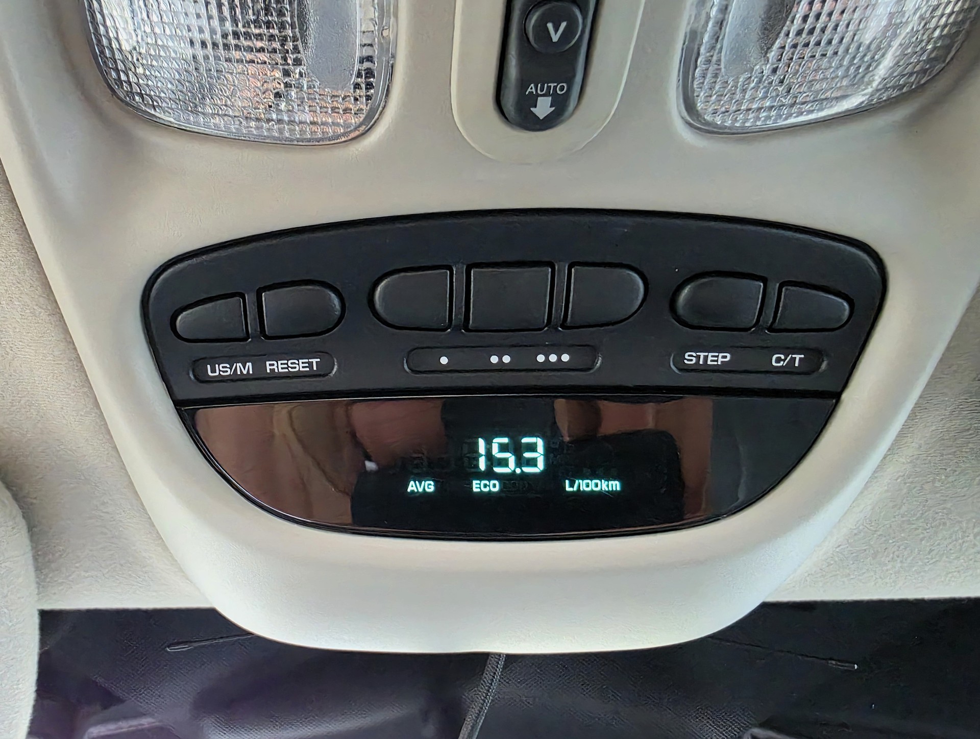 DODGE RAM 1500 Laramie Quad Cab-image-17