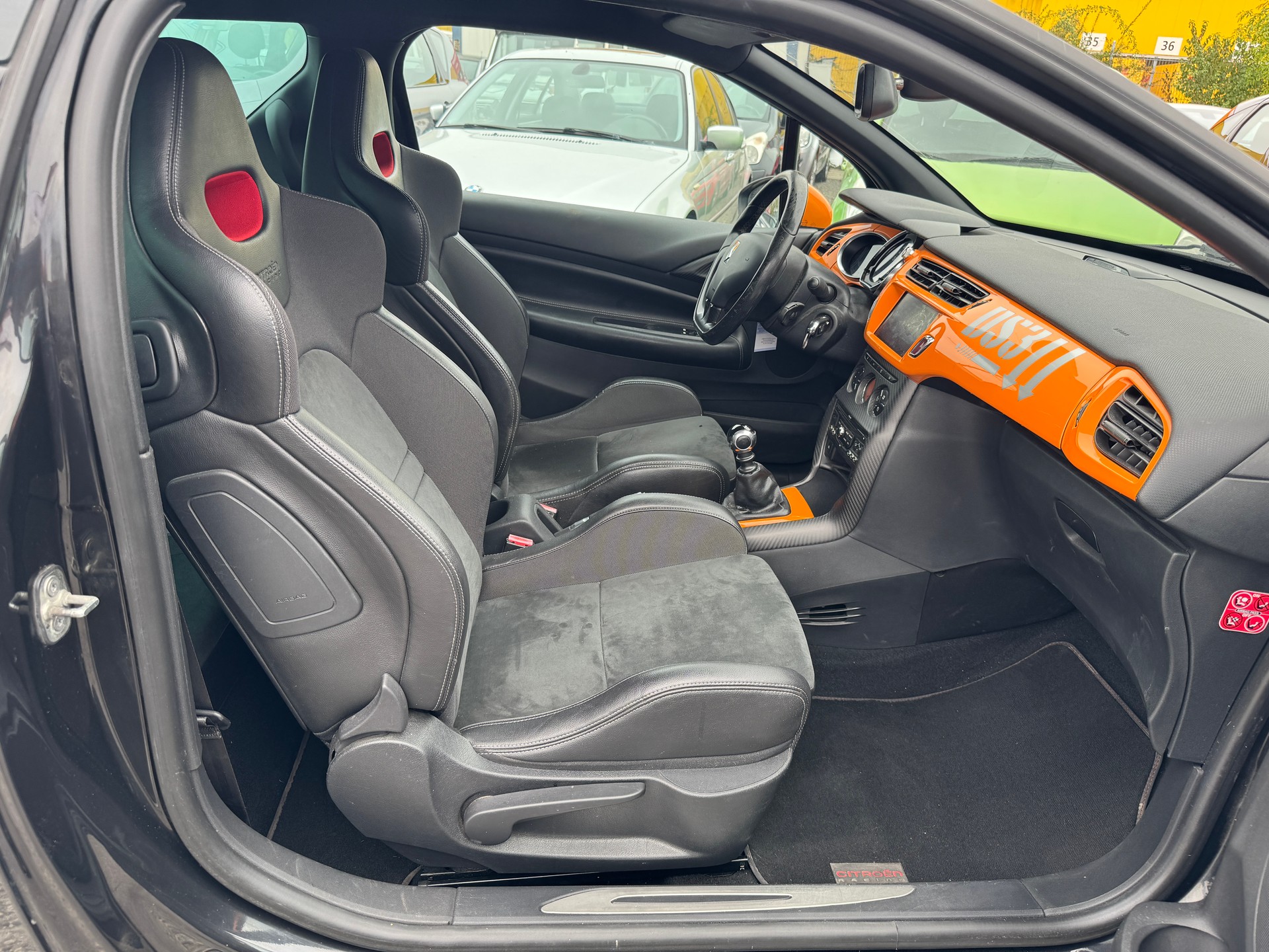 DS AUTOMOBILES Racing-image-9