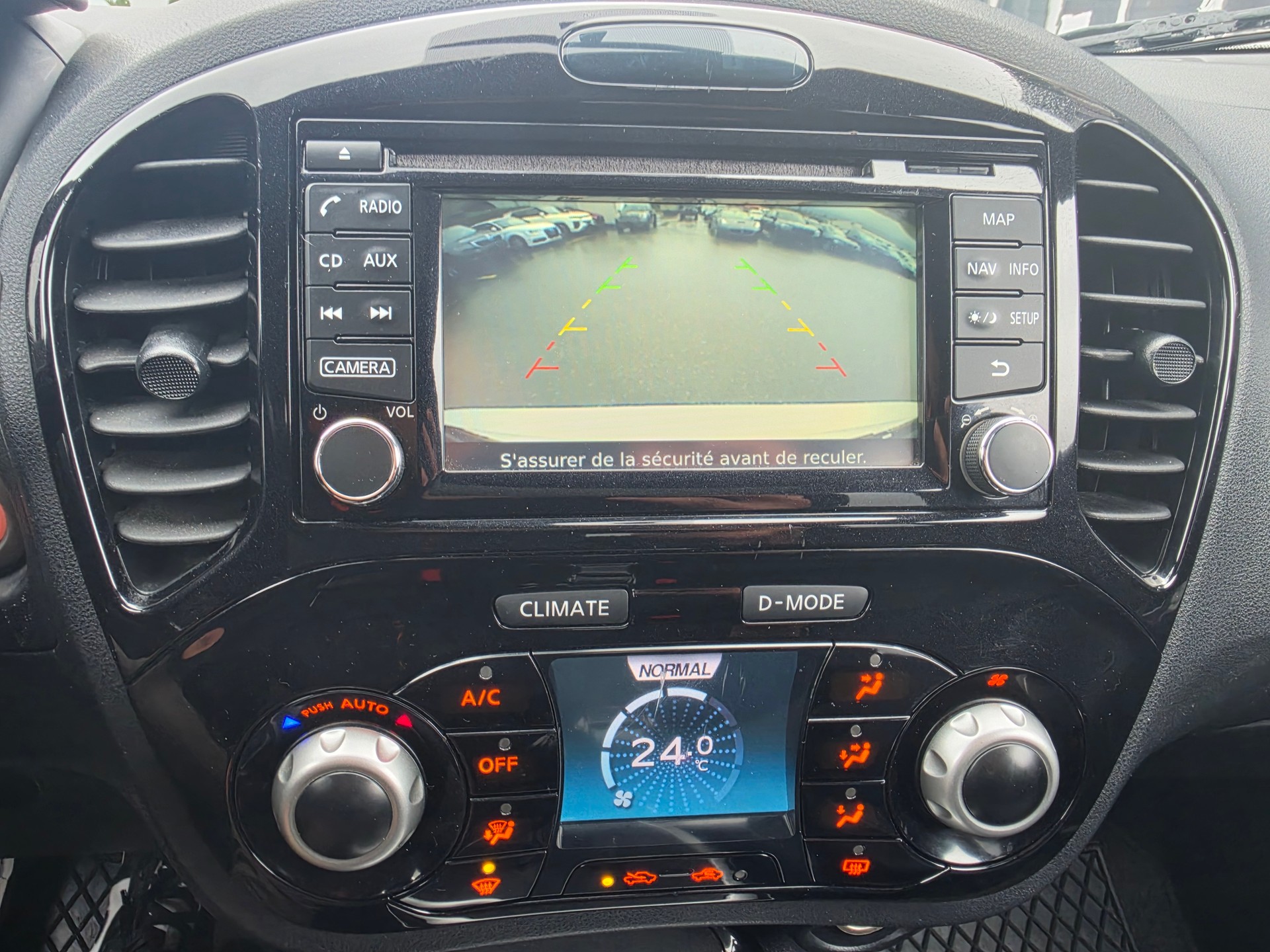 NISSAN Juke 1.6 DIG-T tekna 17'' 4x4 Xtronic M-CVT-image-13