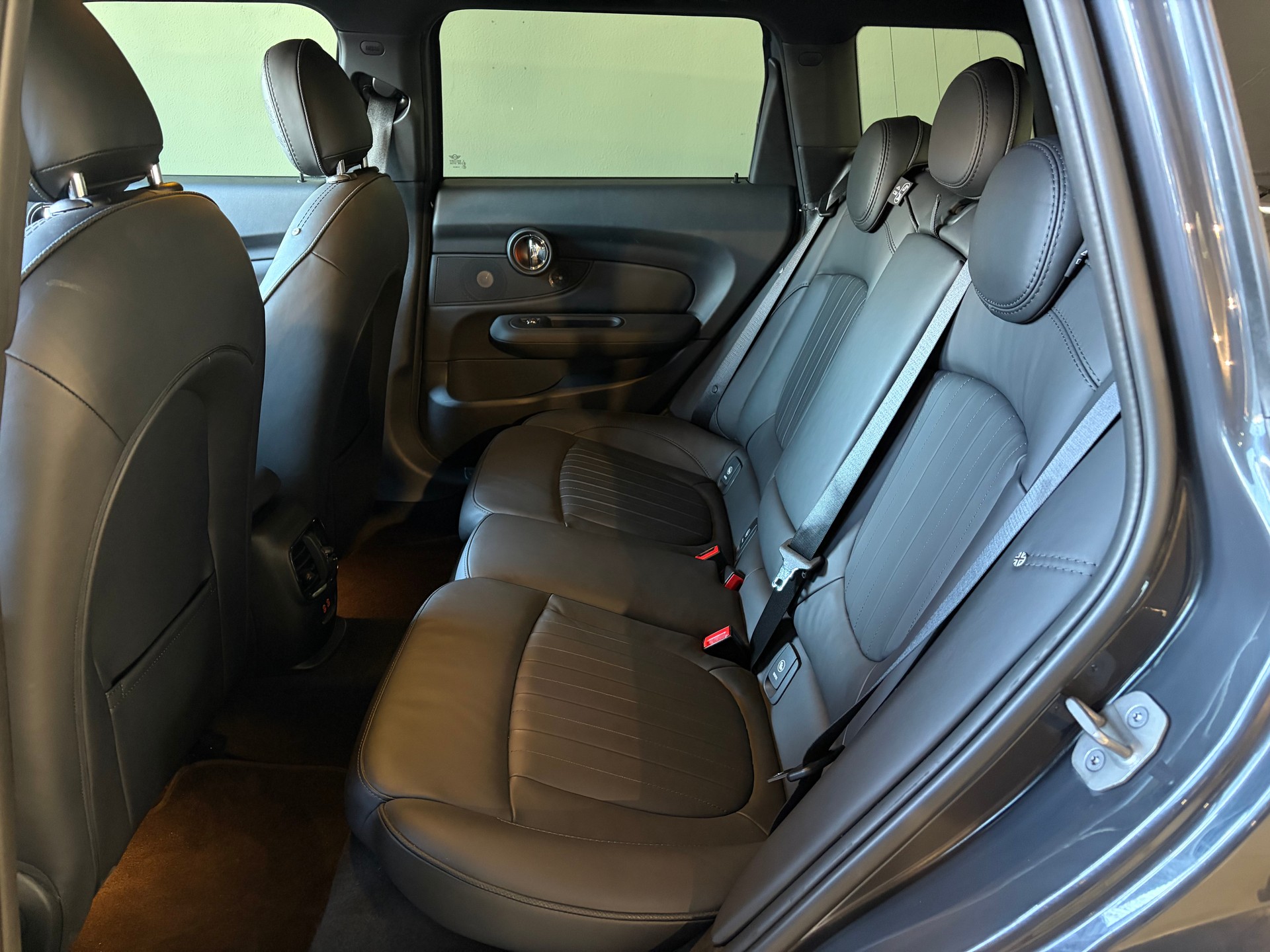 MINI Clubman Cooper S ALL4 Steptronic-image-8