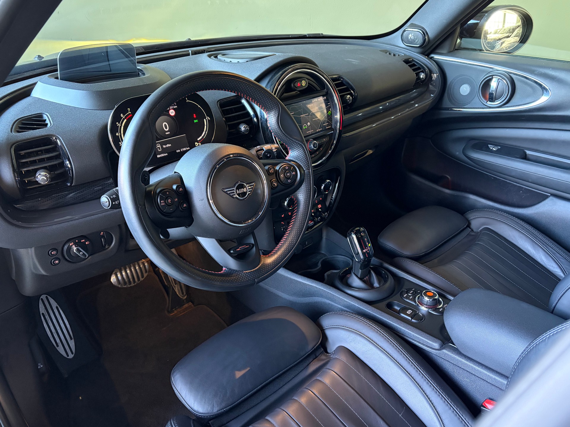 MINI Clubman Cooper S ALL4 Steptronic-image-16