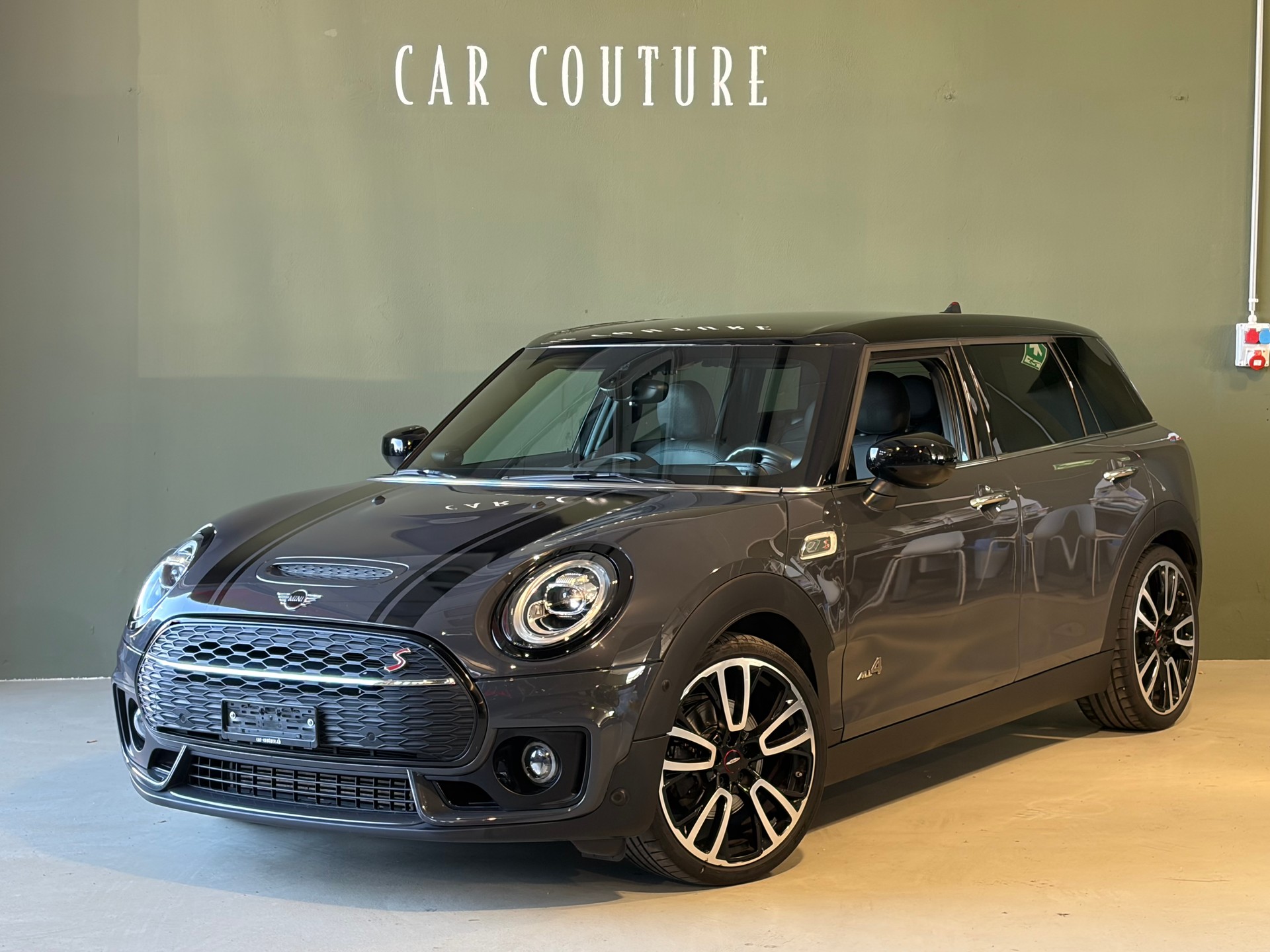 MINI Clubman Cooper S ALL4 Steptronic-image-1