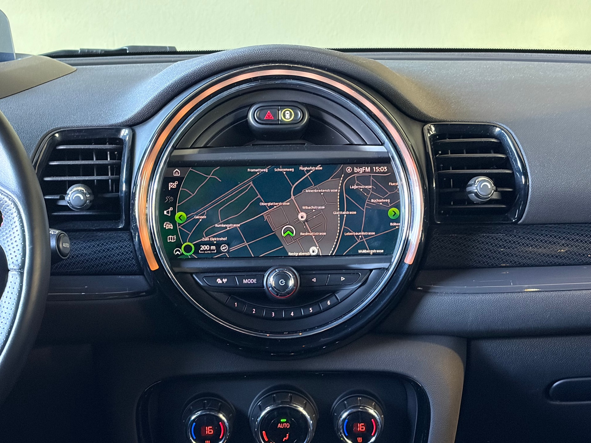 MINI Clubman Cooper S ALL4 Steptronic-image-15