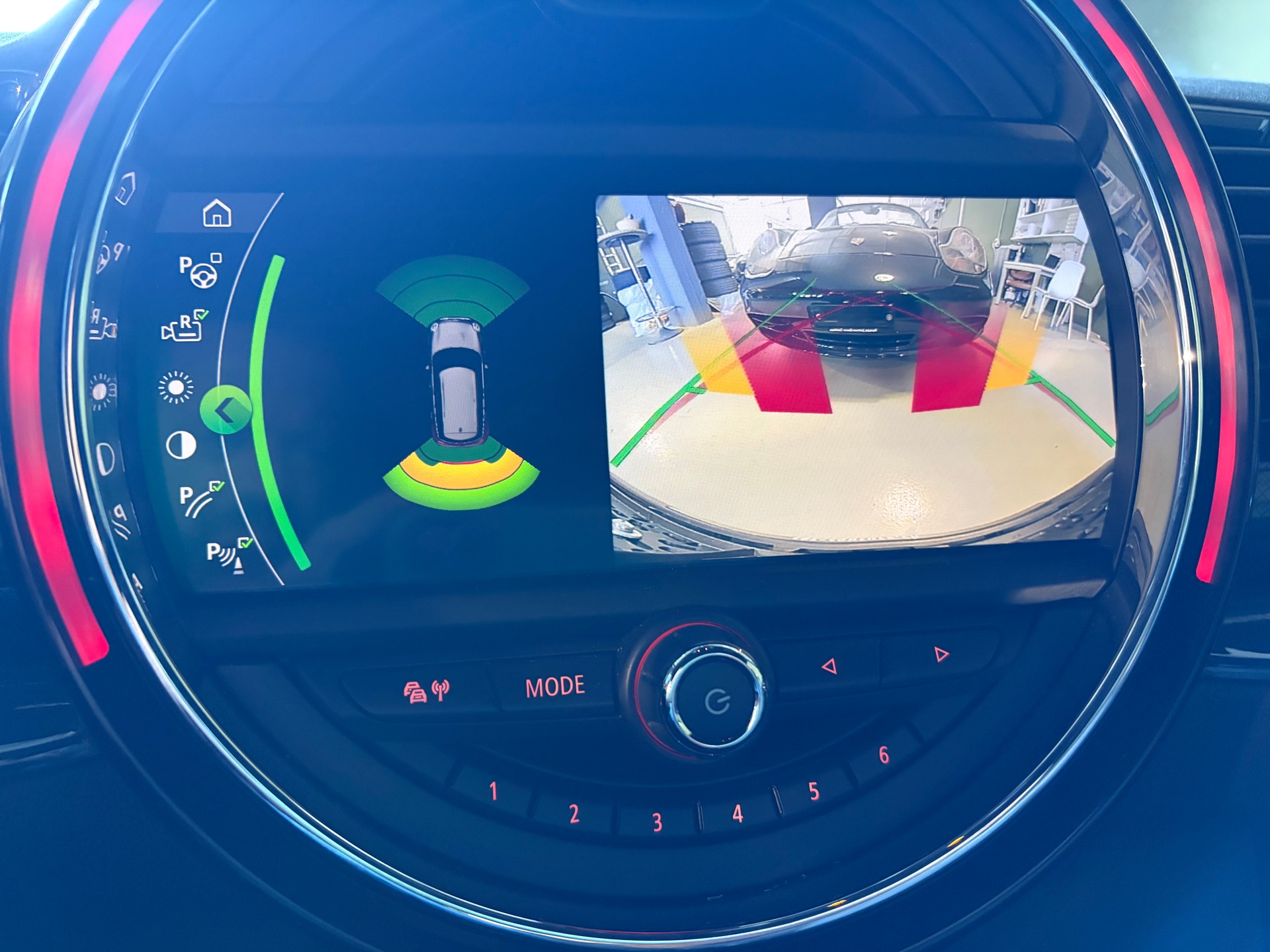 MINI Clubman Cooper S ALL4 Steptronic-image-18