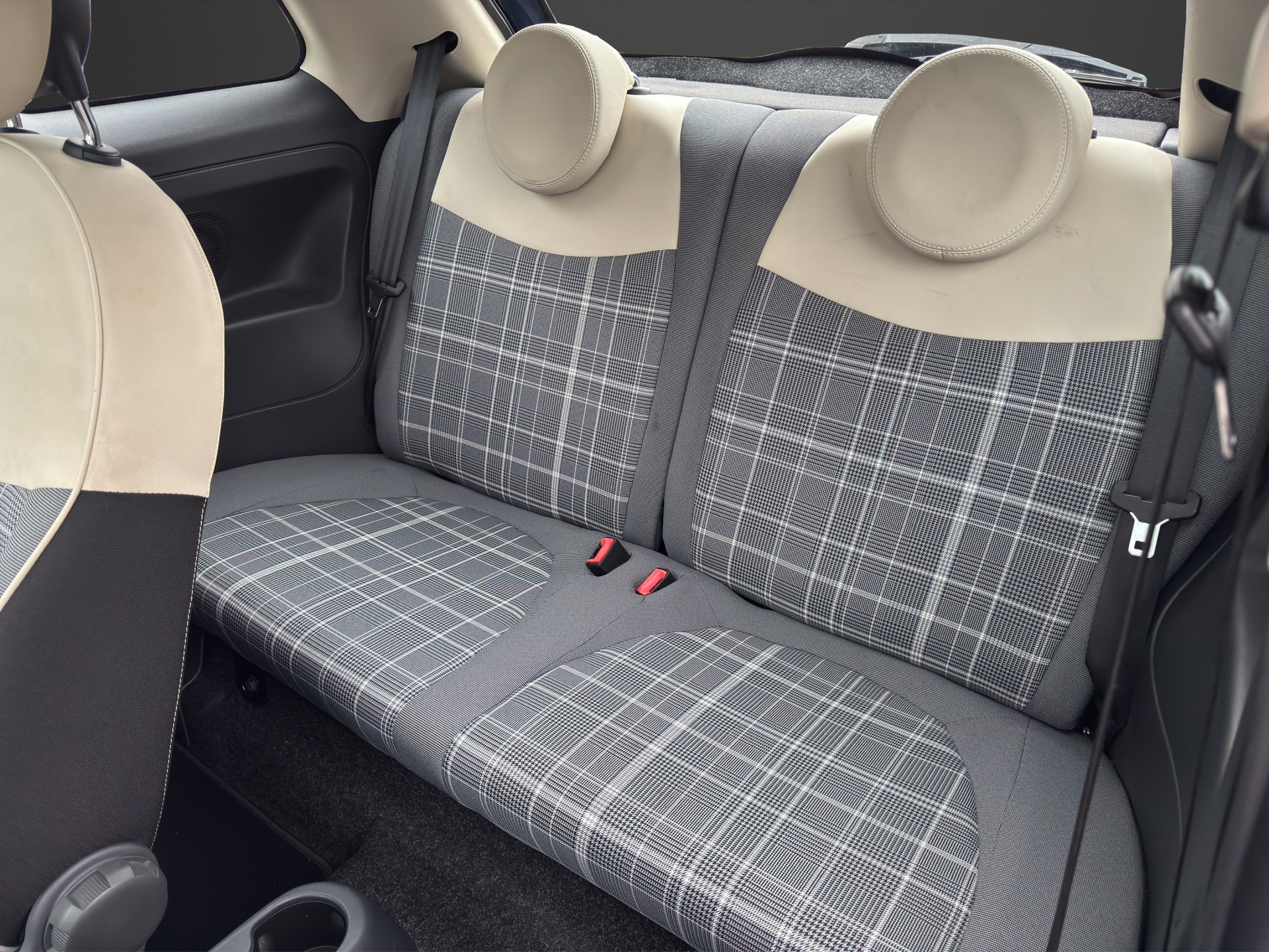 FIAT 500 1.2 Lounge-image-14