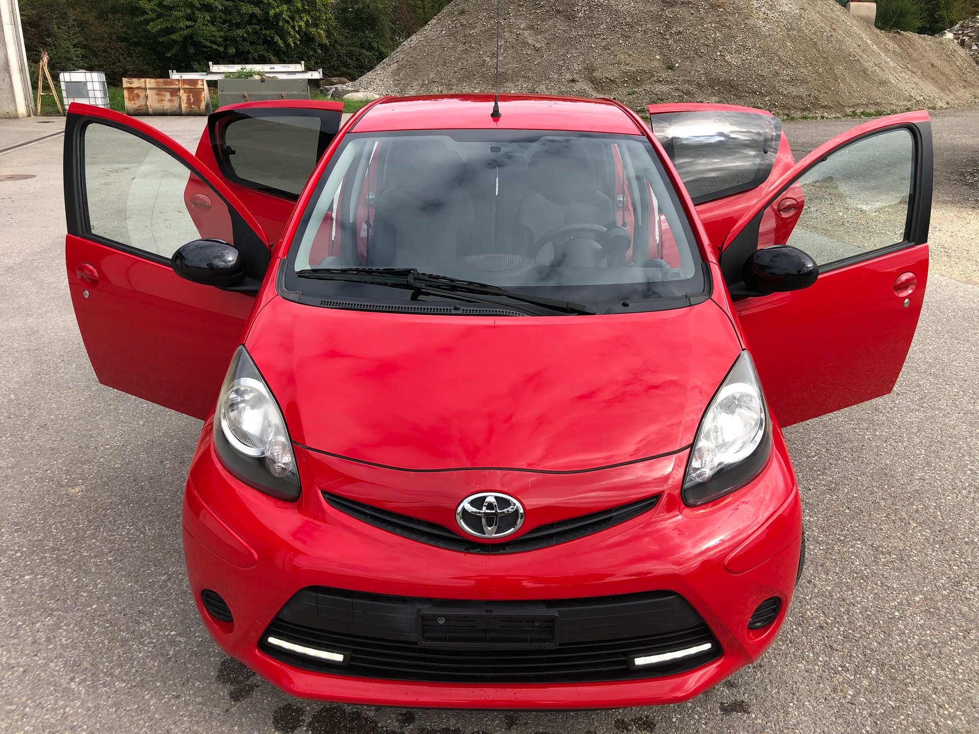TOYOTA Aygo 1.0 VVT-i Sol-image-11