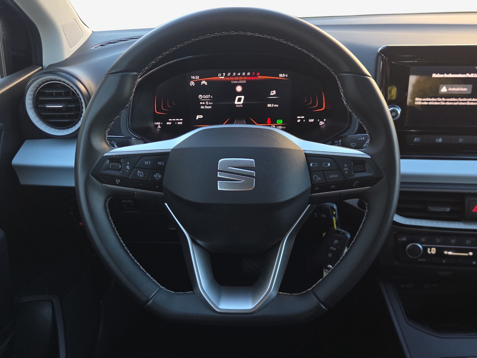 SEAT Ibiza 1.0 EcoTSI GO DSG-image-9
