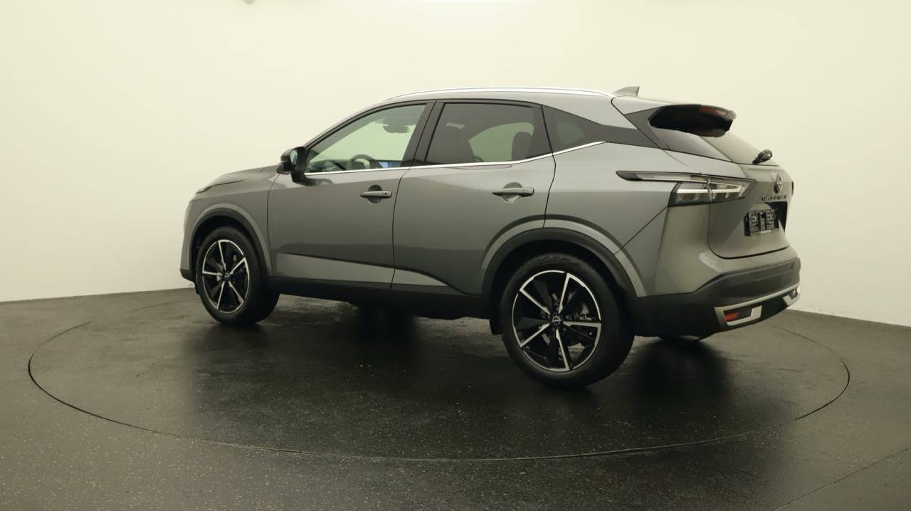 NISSAN Qashqai 1.3 DIG-T MHEV Tekna+ Xtronic 4x4-image-2