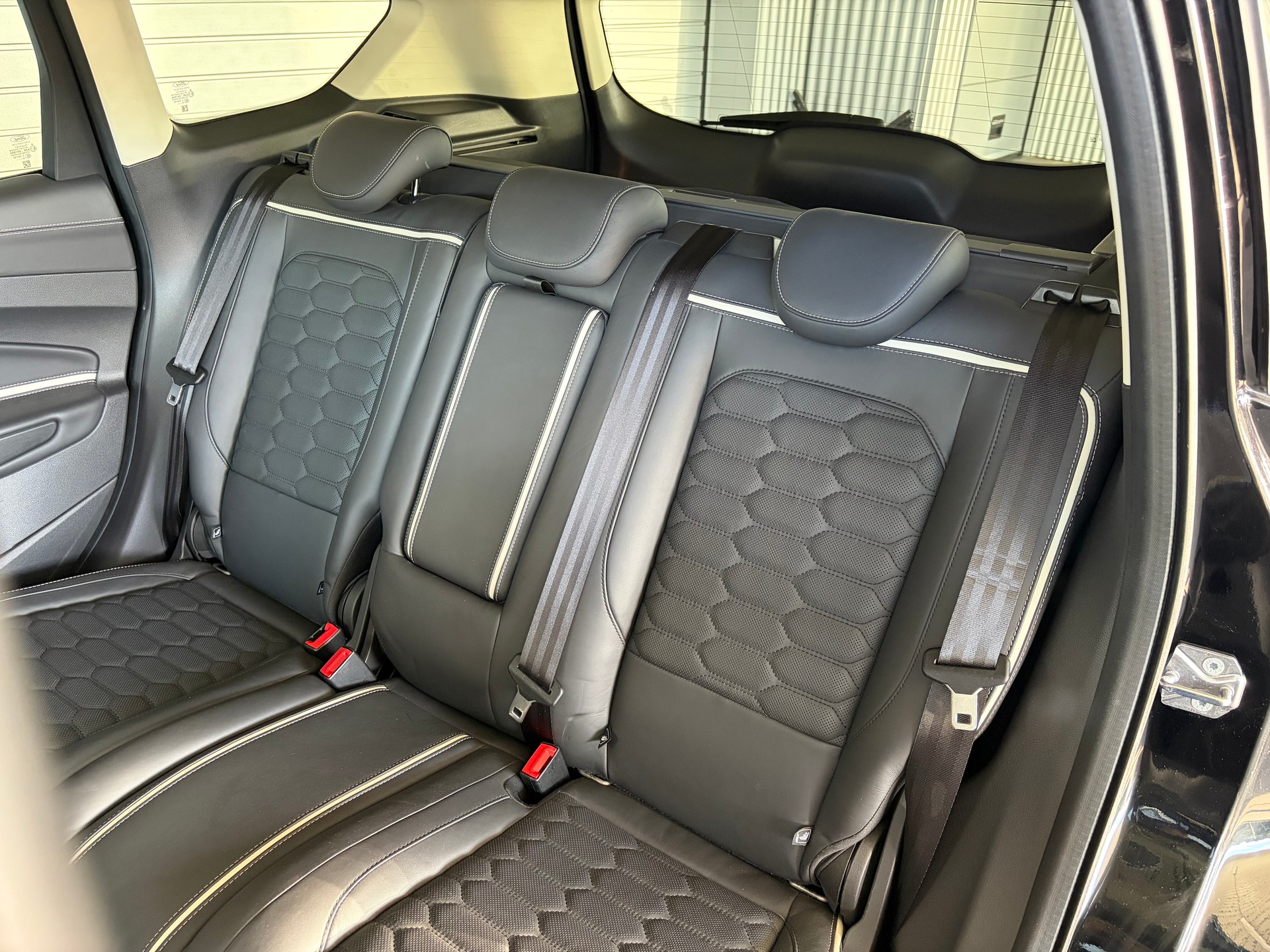 FORD Kuga 2.0 TDCi Vignale 4WD PowerShift-image-8
