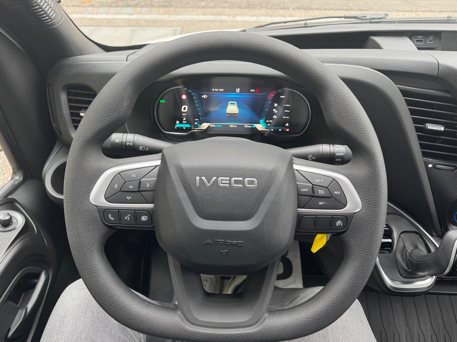 IVECO Daily 35C18HA8-image-6