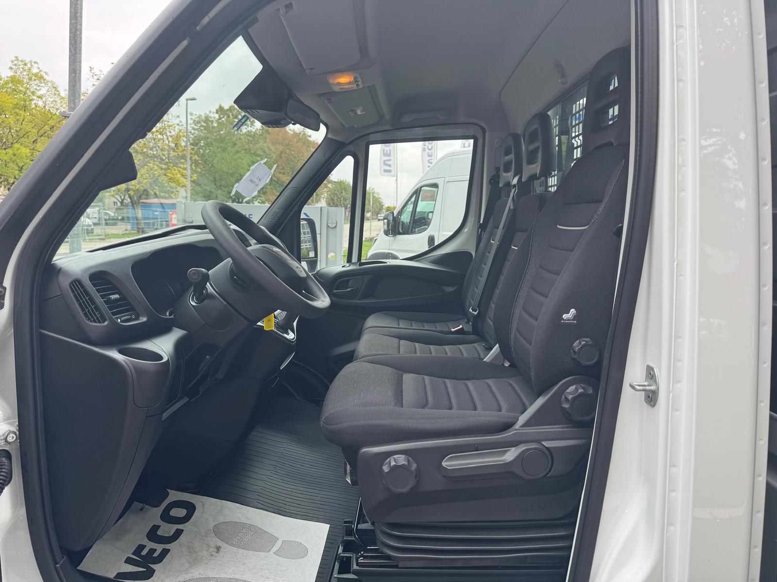 IVECO Daily 35C18HA8-image-5