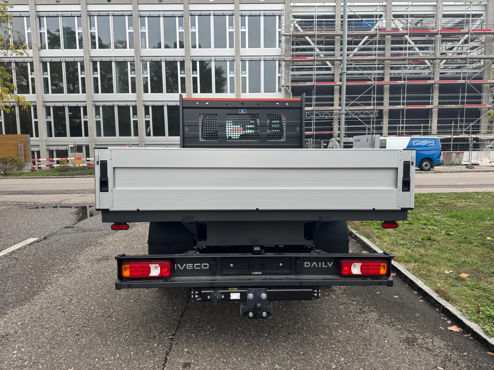 IVECO Daily 35C18HA8-image-3