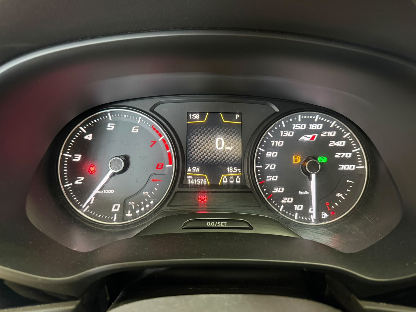 SEAT Leon ST 2.0 TSI Cupra 300 4 Drive DSG-image-11