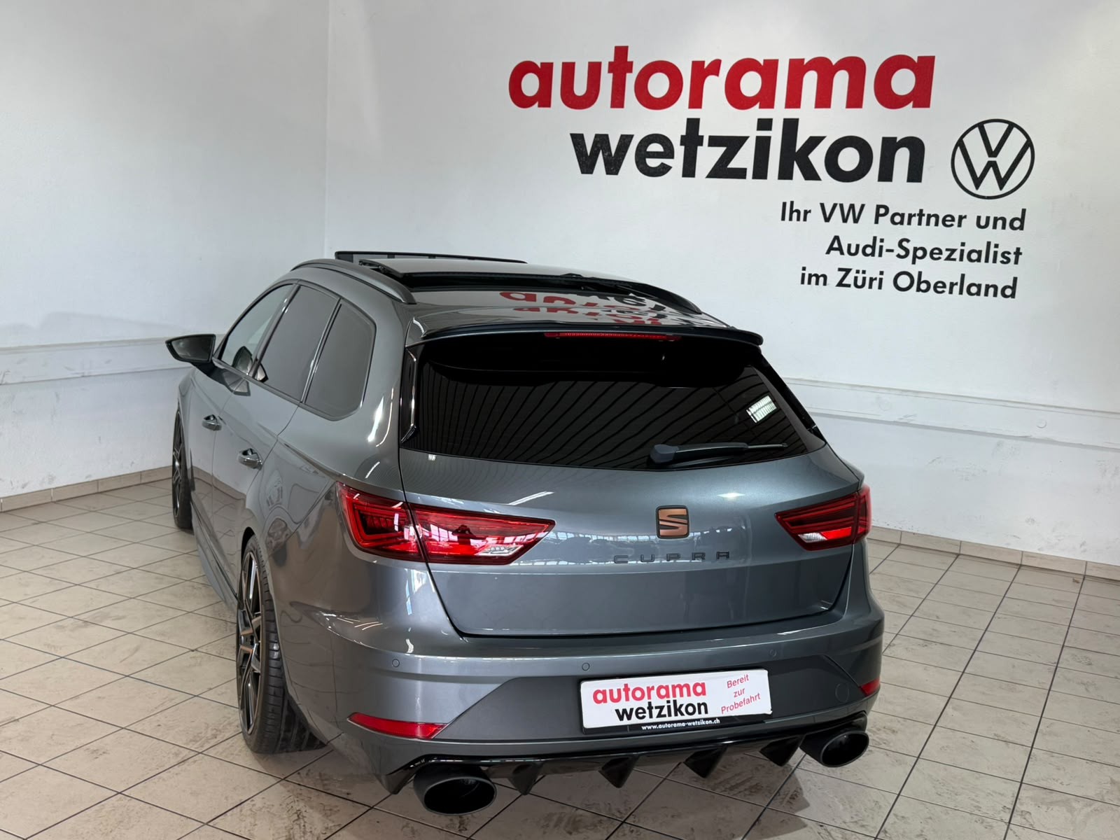 SEAT Leon ST 2.0 TSI Cupra 300 4 Drive DSG-image-3