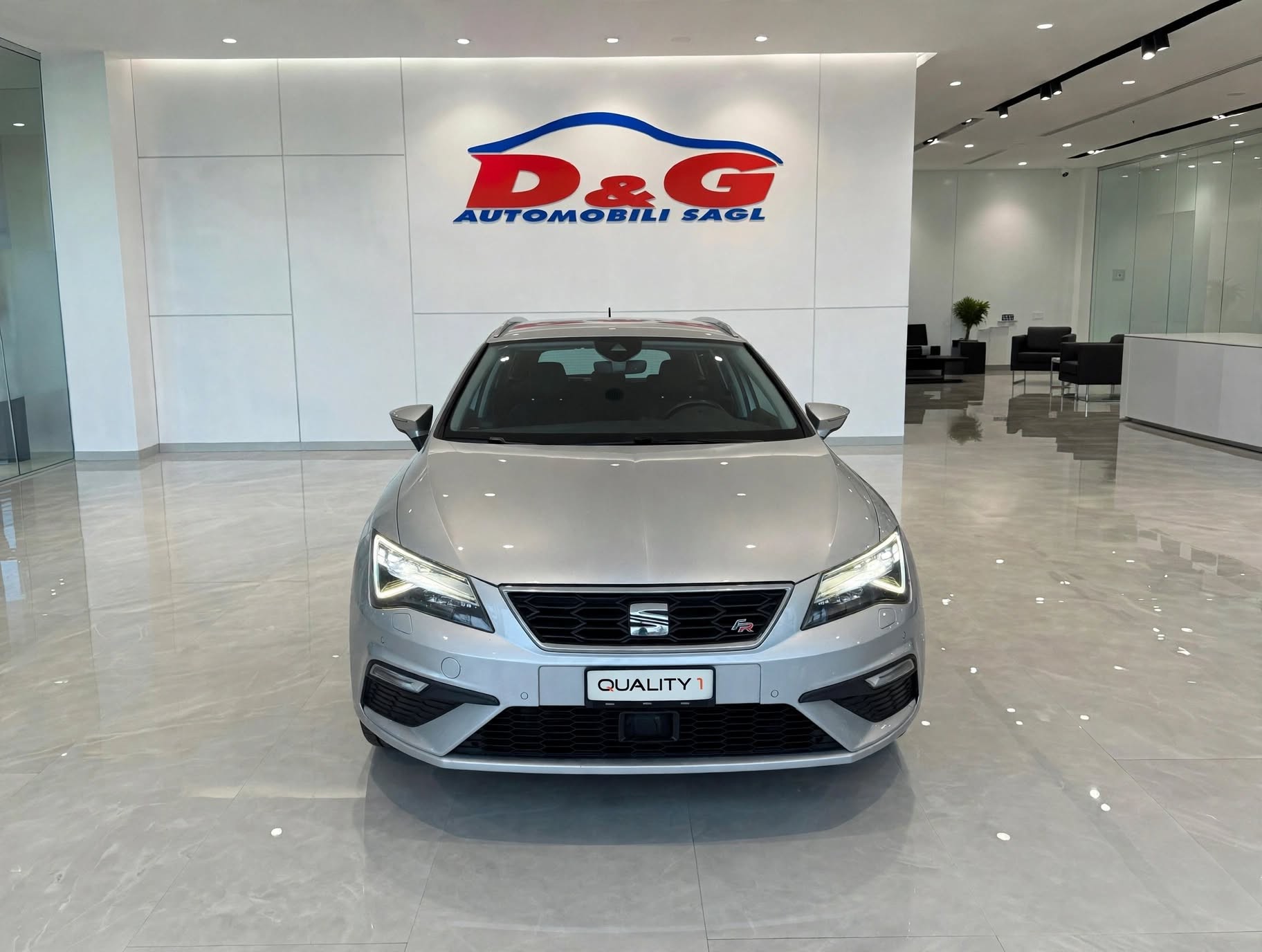 SEAT Leon ST 1.4 TSI ACT FR Line DSG-image-2