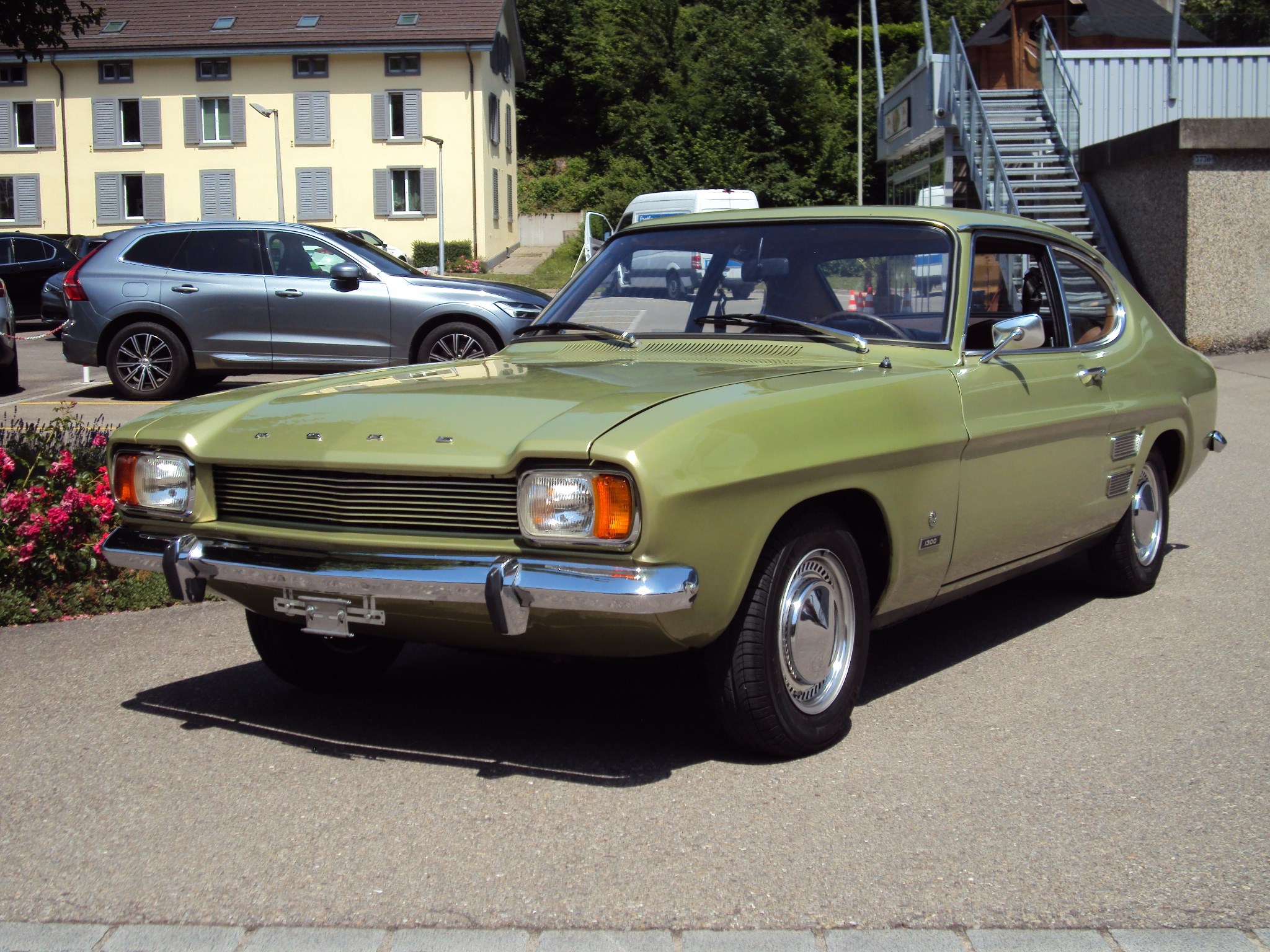 Car photo