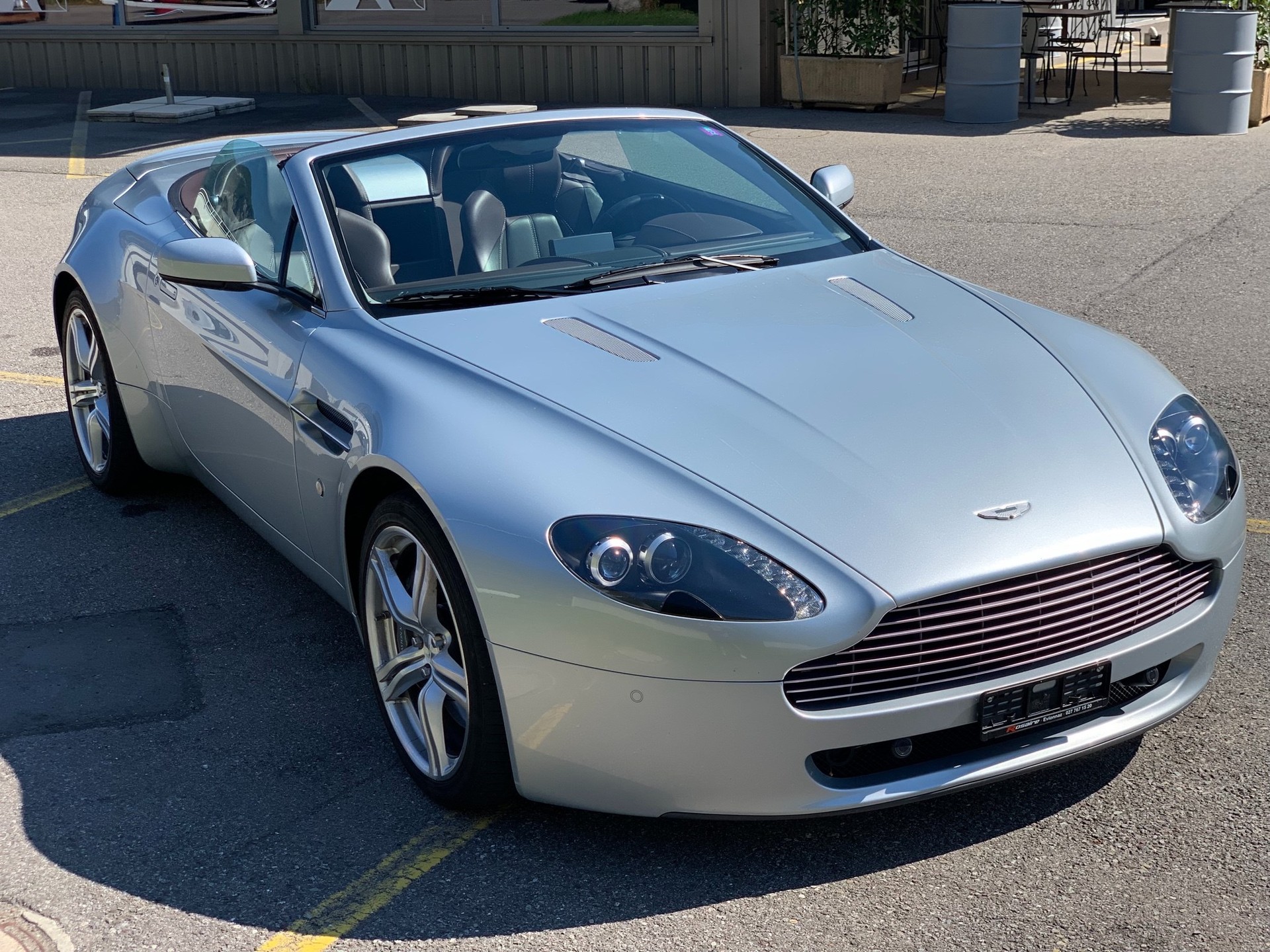 ASTON MARTIN V8 Vantage 4.7 Sportshift-image-2