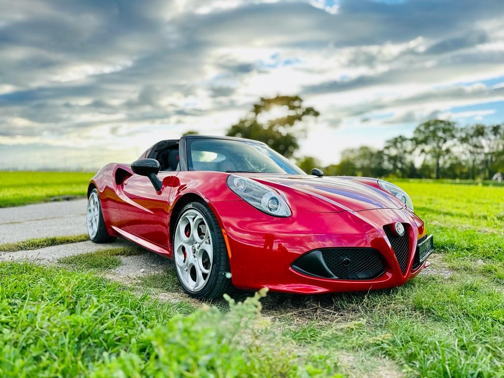 ALFA ROMEO 4C Cabriolet-image-0