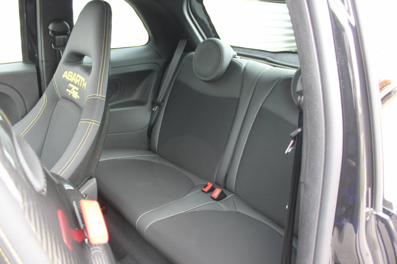 FIAT 695 Abarth 1.4 T-Jet 180 75 Anniversario-image-9