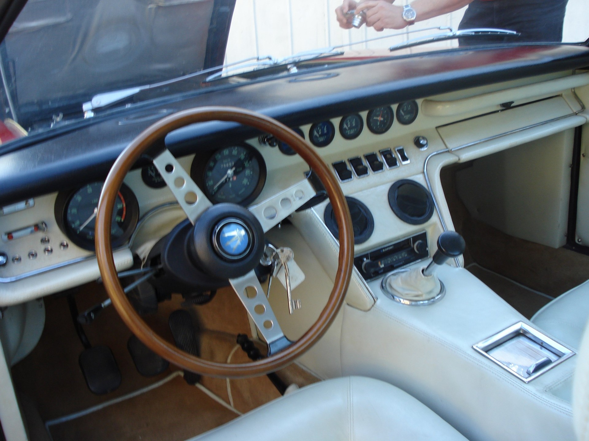 MASERATI GHIBLI-image-1