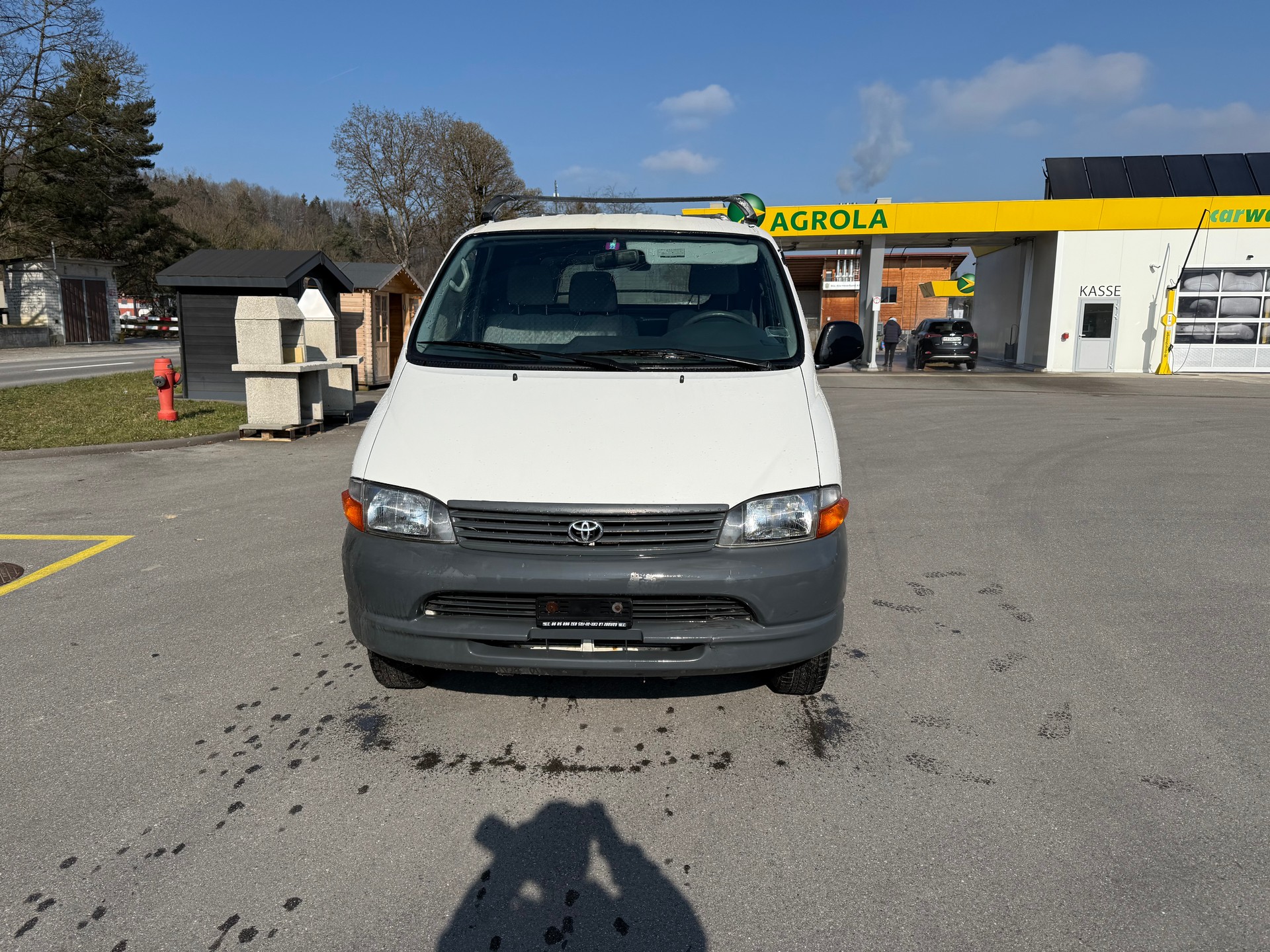 TOYOTA Hiace D-4D 4WD Van-image-2