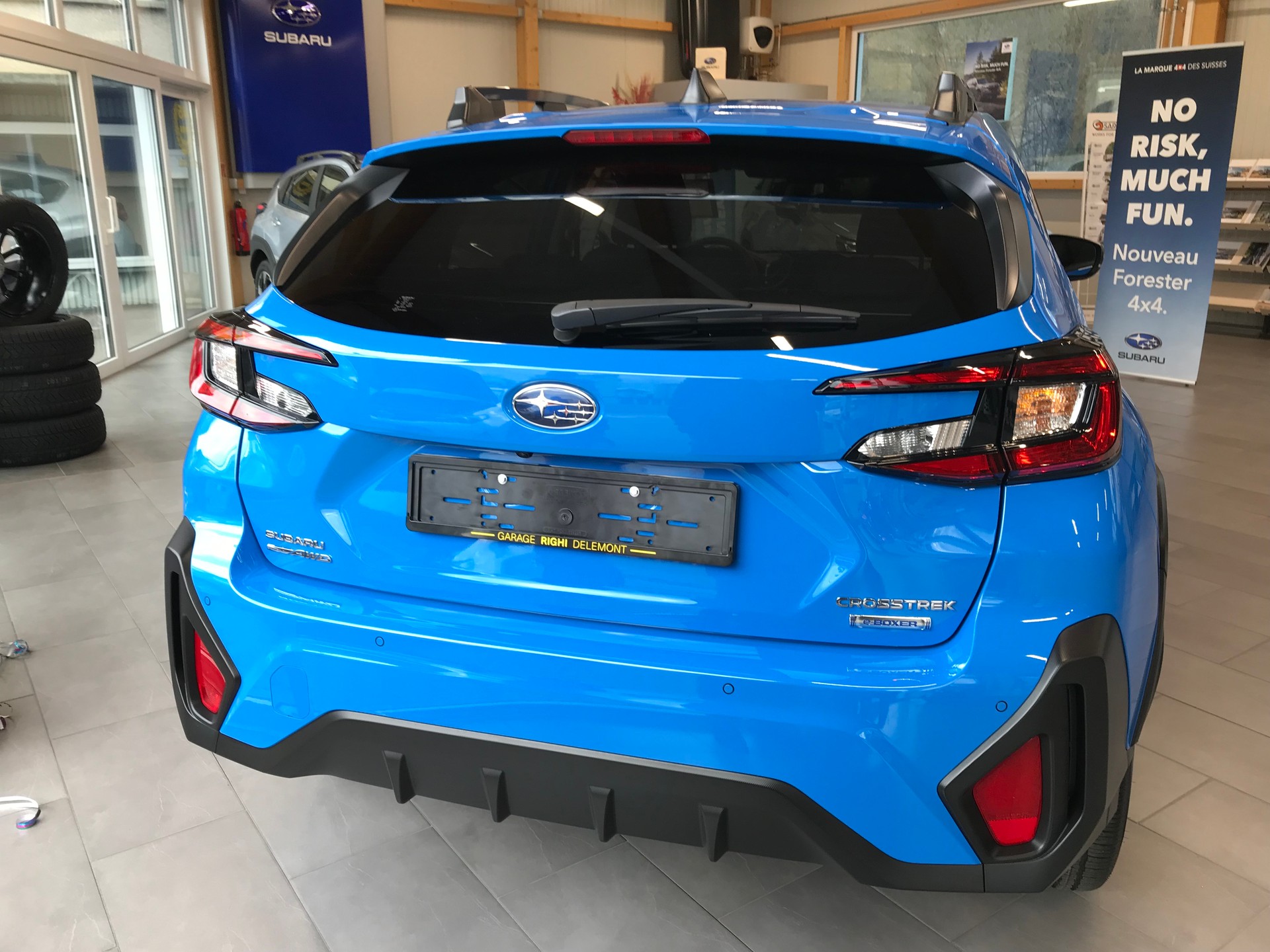SUBARU Crosstrek 2.0 e-Boxer Swiss Plus AWD Lineartronic-image-2