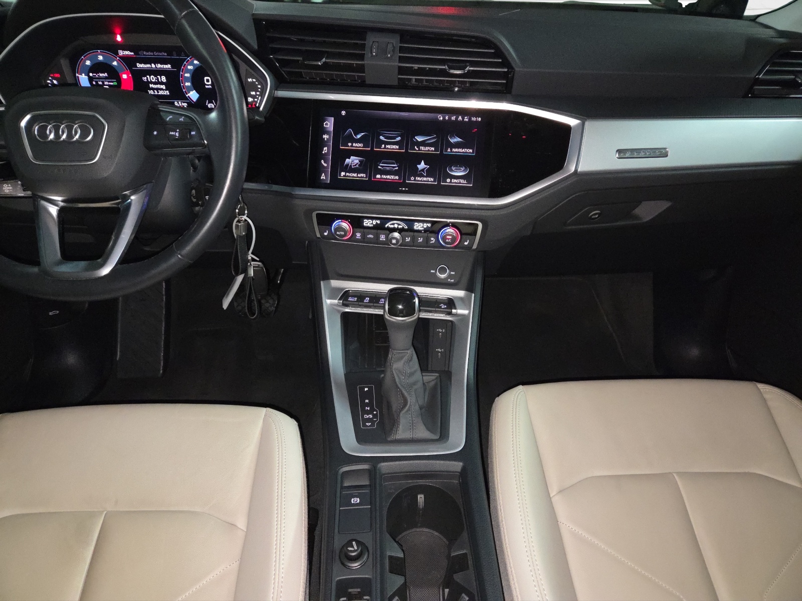 AUDI Q3 Sportback 40 TDI Attraction quattro S-tronic-image-6