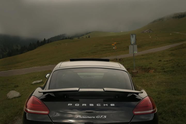 PORSCHE Panamera GTS 4.8 PDK-image-12