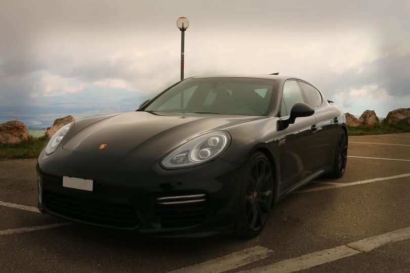 PORSCHE Panamera GTS 4.8 PDK-image-11
