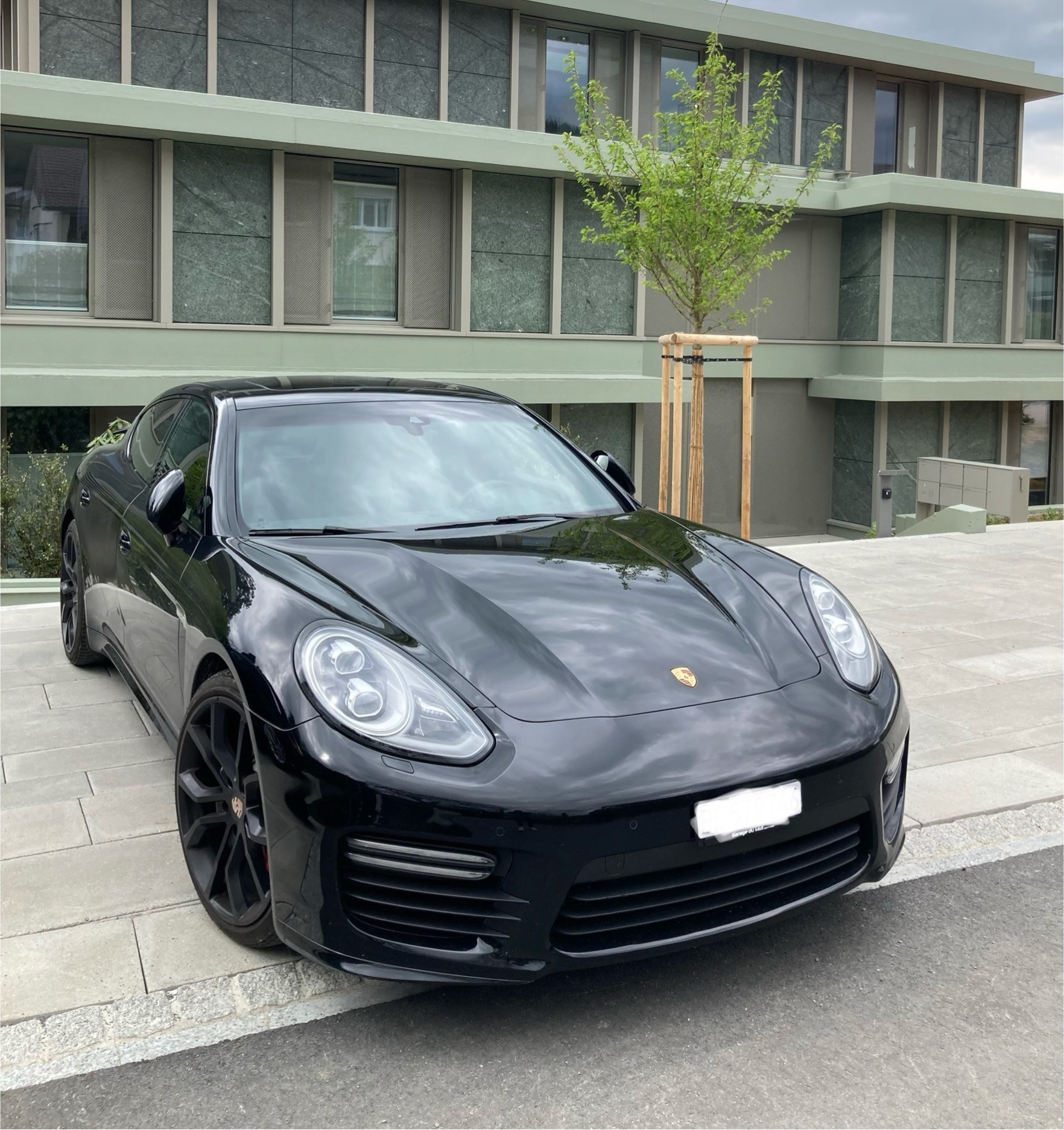 PORSCHE Panamera GTS 4.8 PDK-image-0