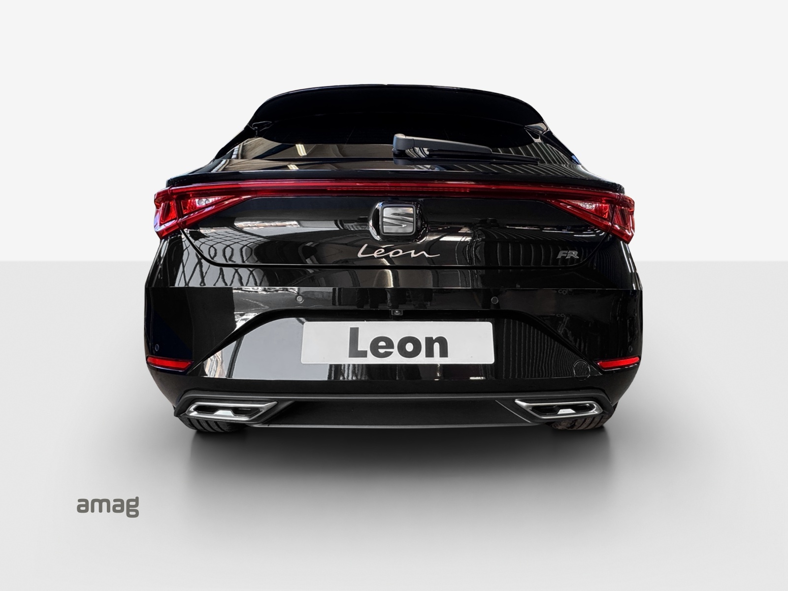 SEAT Leon 1.5 eTSI mHEV DSG FR-image-3