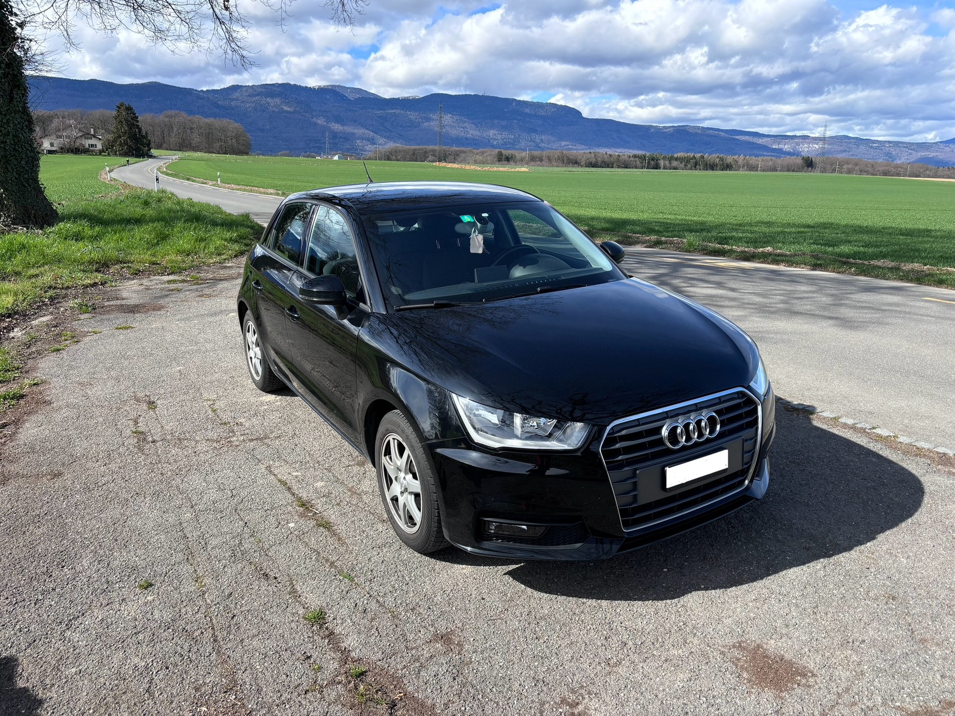 AUDI A1 Sportback 1.0 TFSI-image-1