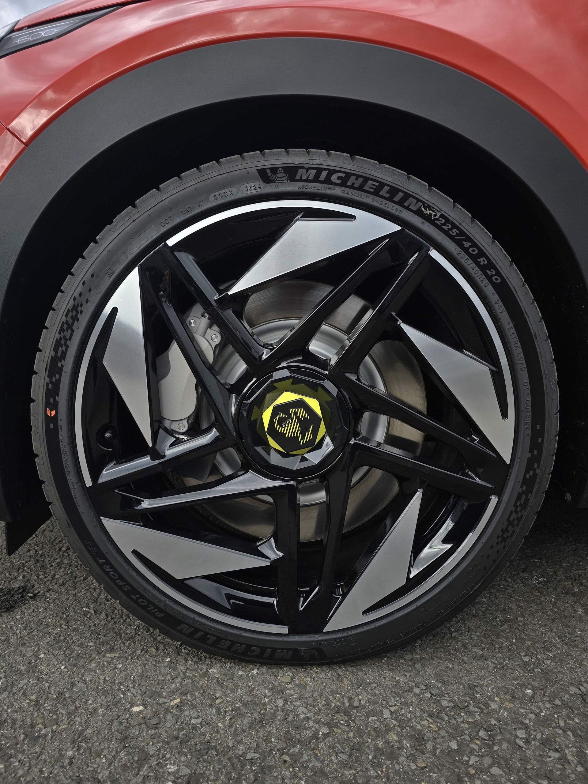 FIAT Abarth 600e Turismo-image-8