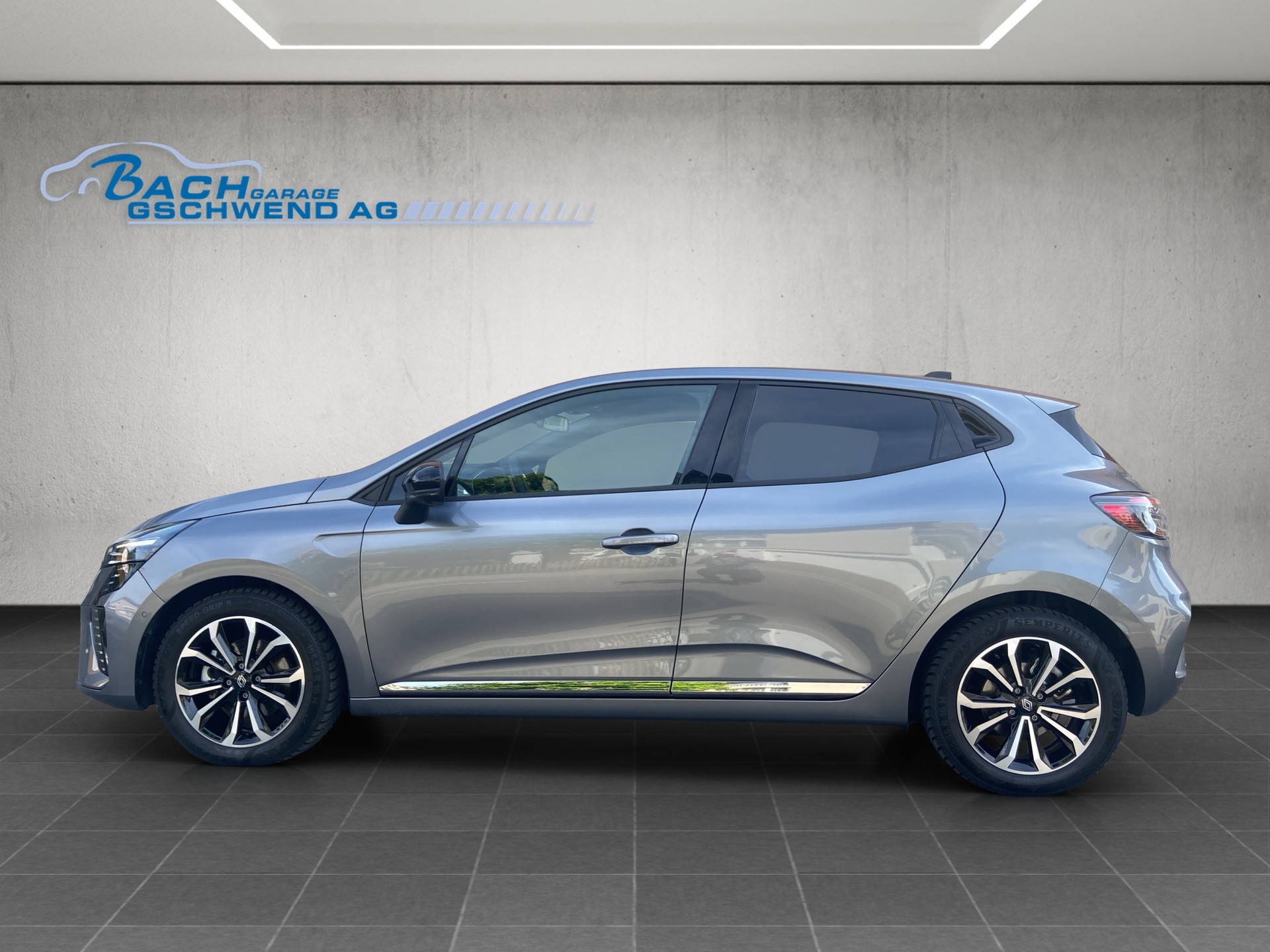 RENAULT Clio 1.6 E-Tech Techno-image-5