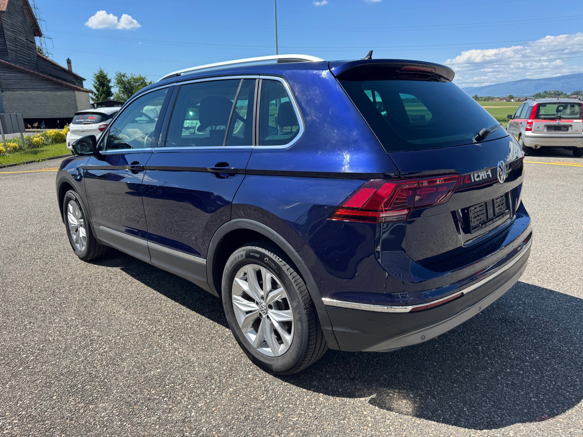 VW Tiguan 2.0 TDI SCR Highline 4Motion DSG-image-2