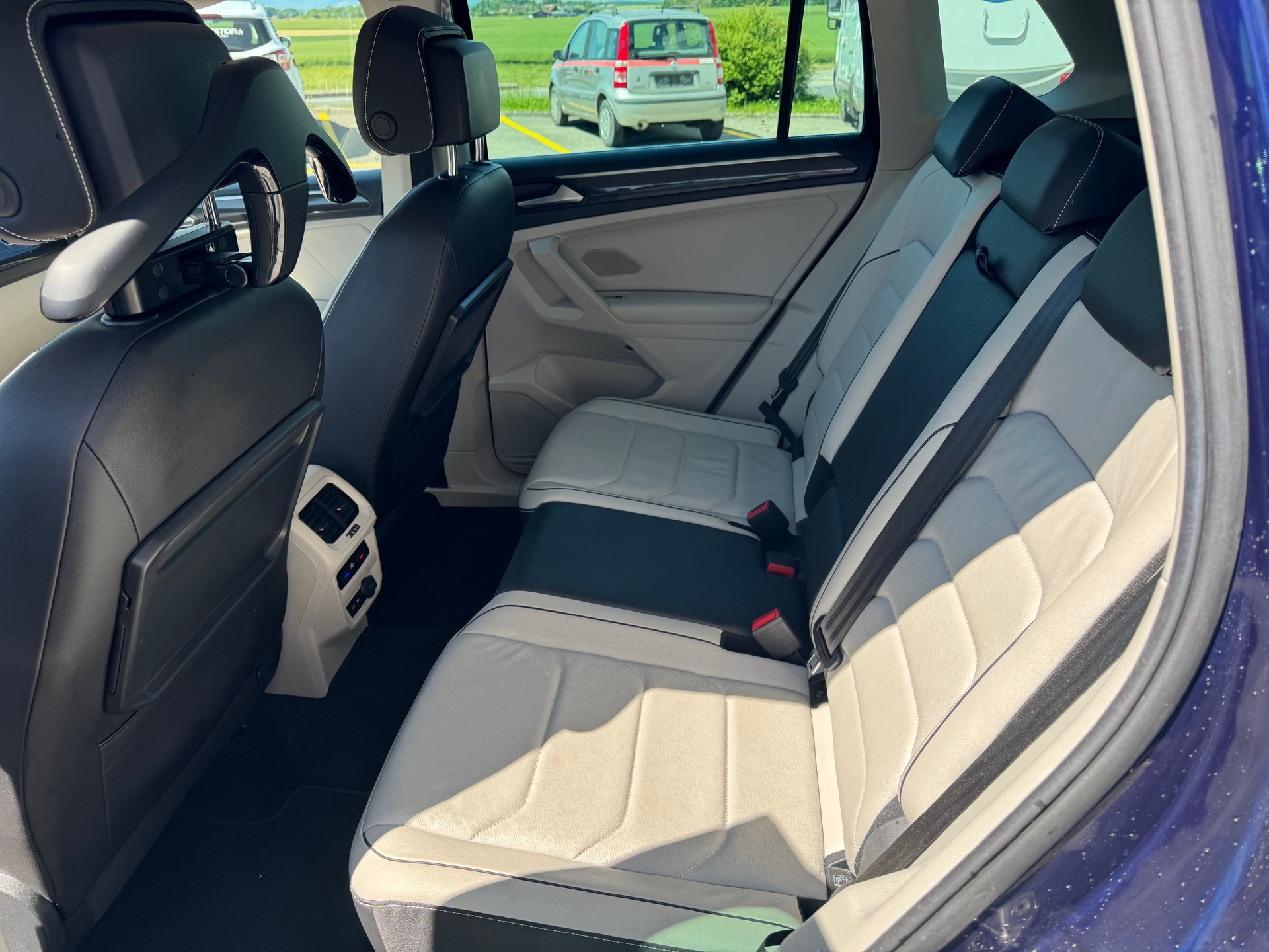 VW Tiguan 2.0 TDI SCR Highline 4Motion DSG-image-6