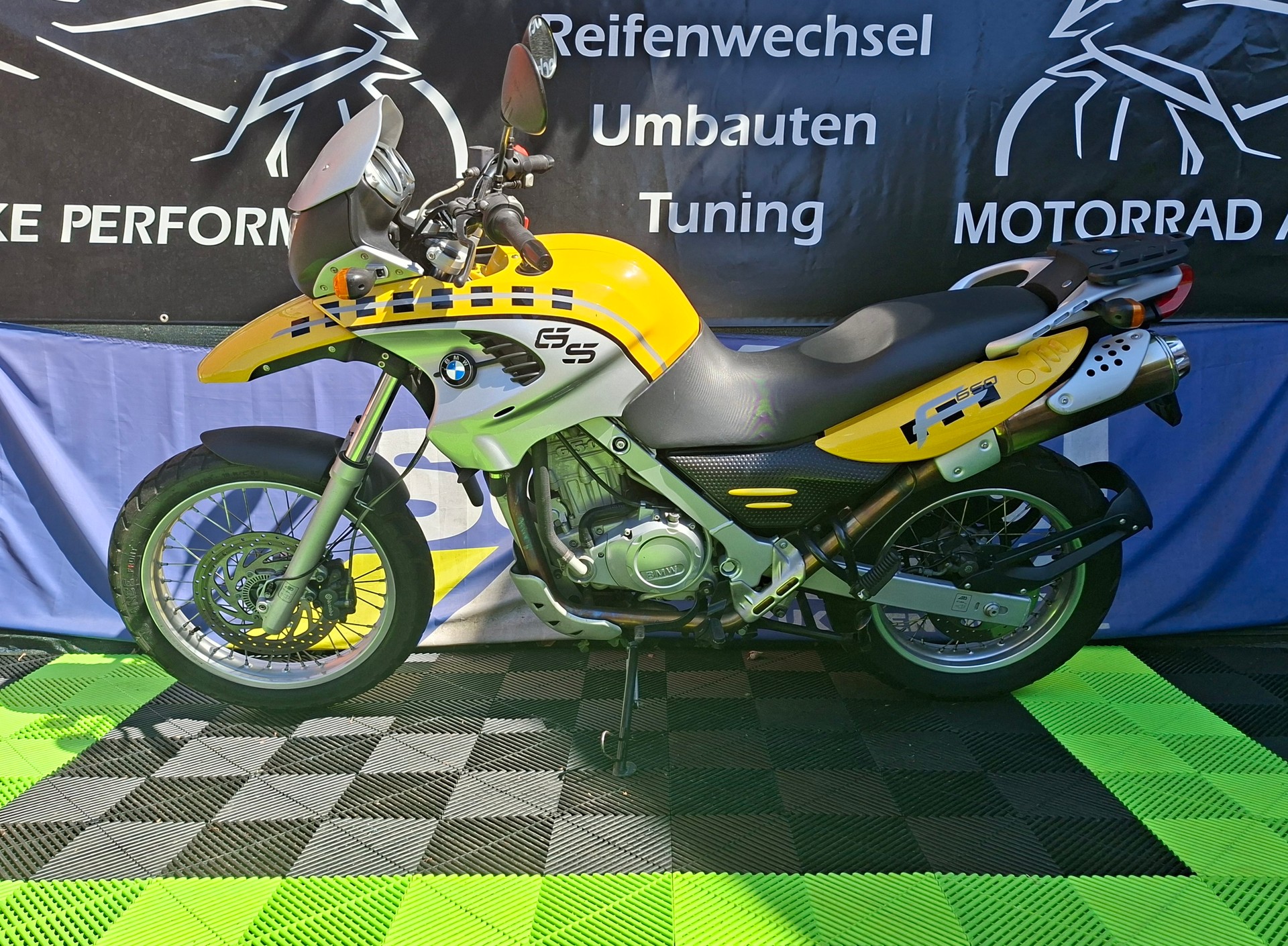 BMW F 650 GS-showroom-element-3