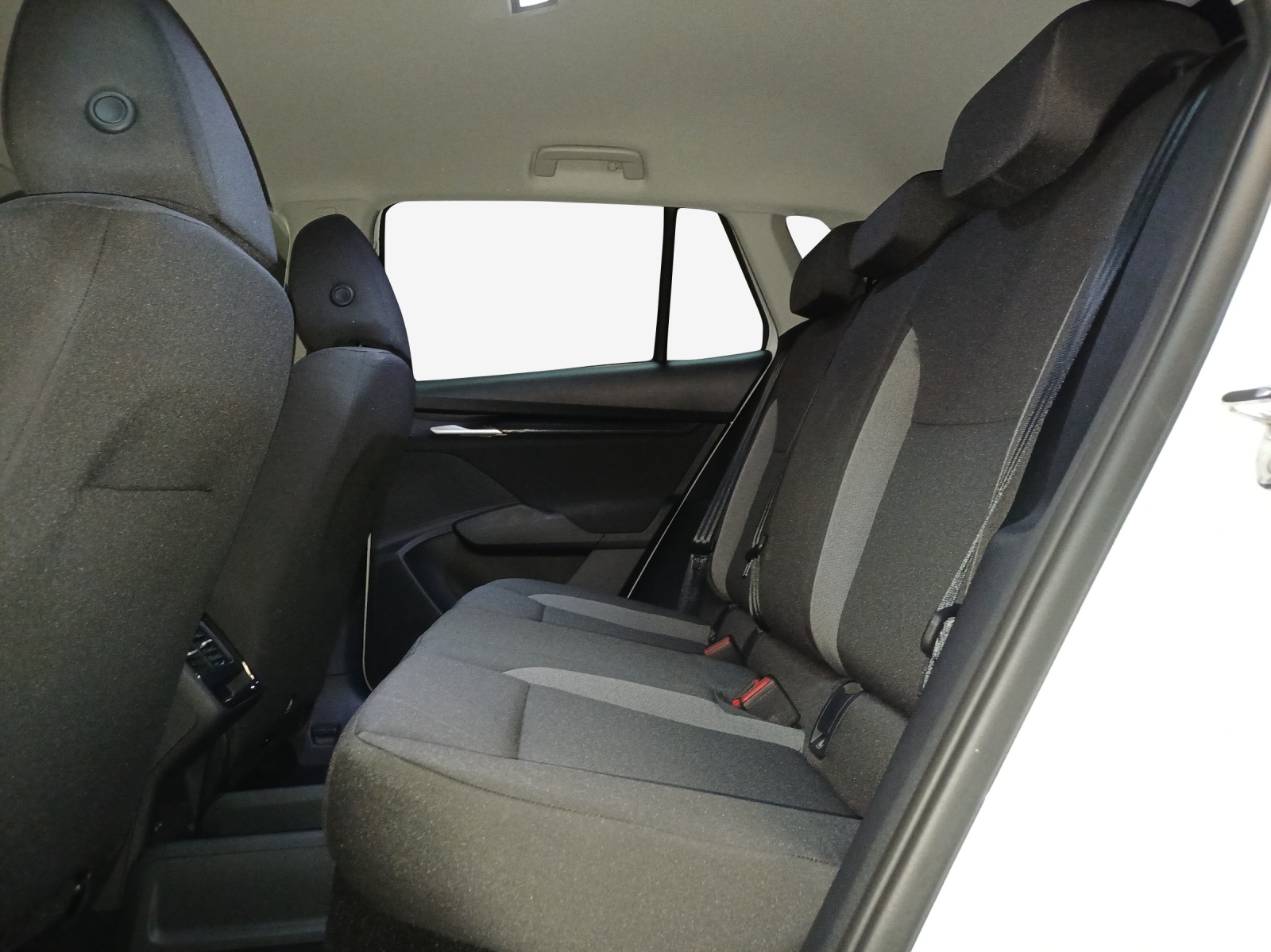 SKODA Elroq 60-image-11
