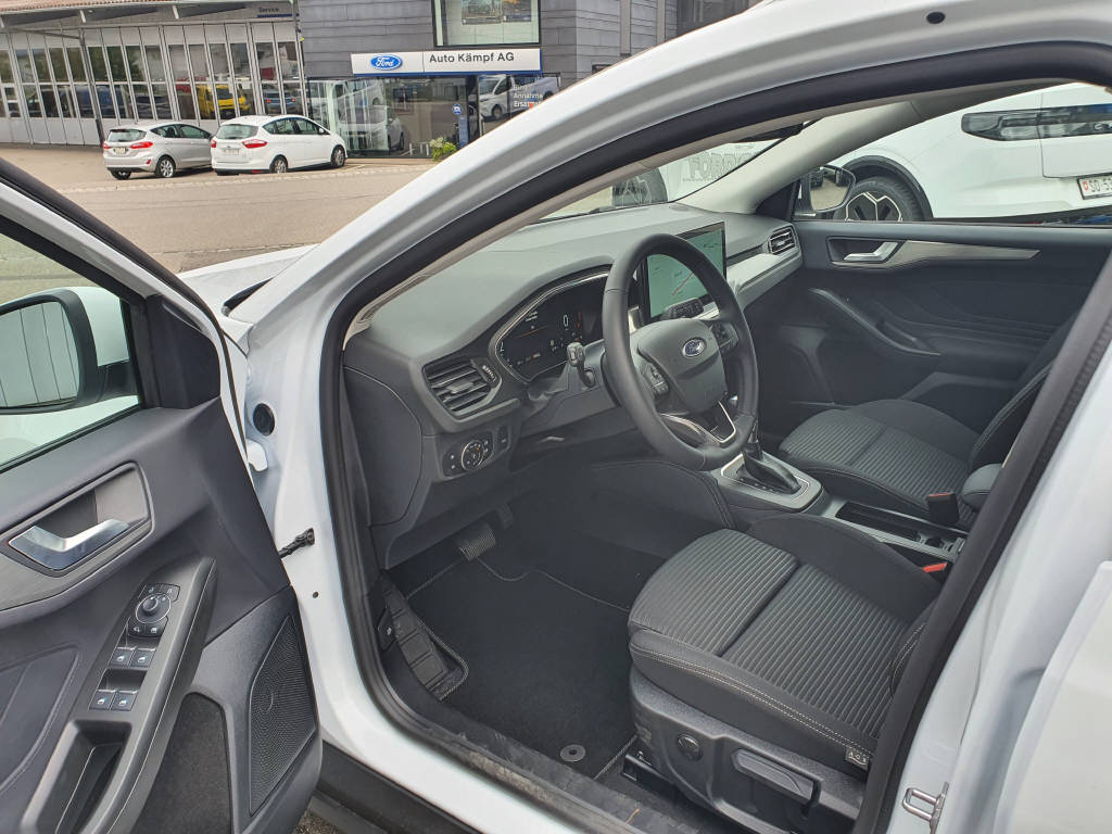 FORD Focus Station Wagon 1.0i EcoB Hybrid 155 Titanium X-image-7