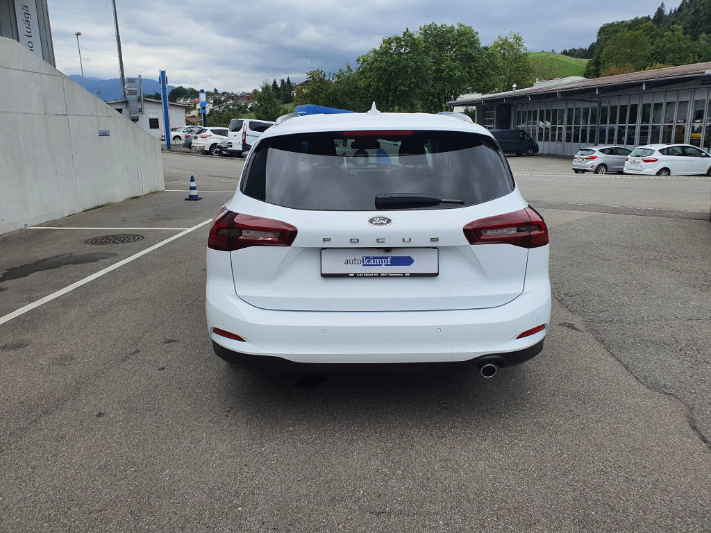 FORD Focus Station Wagon 1.0i EcoB Hybrid 155 Titanium X-image-5