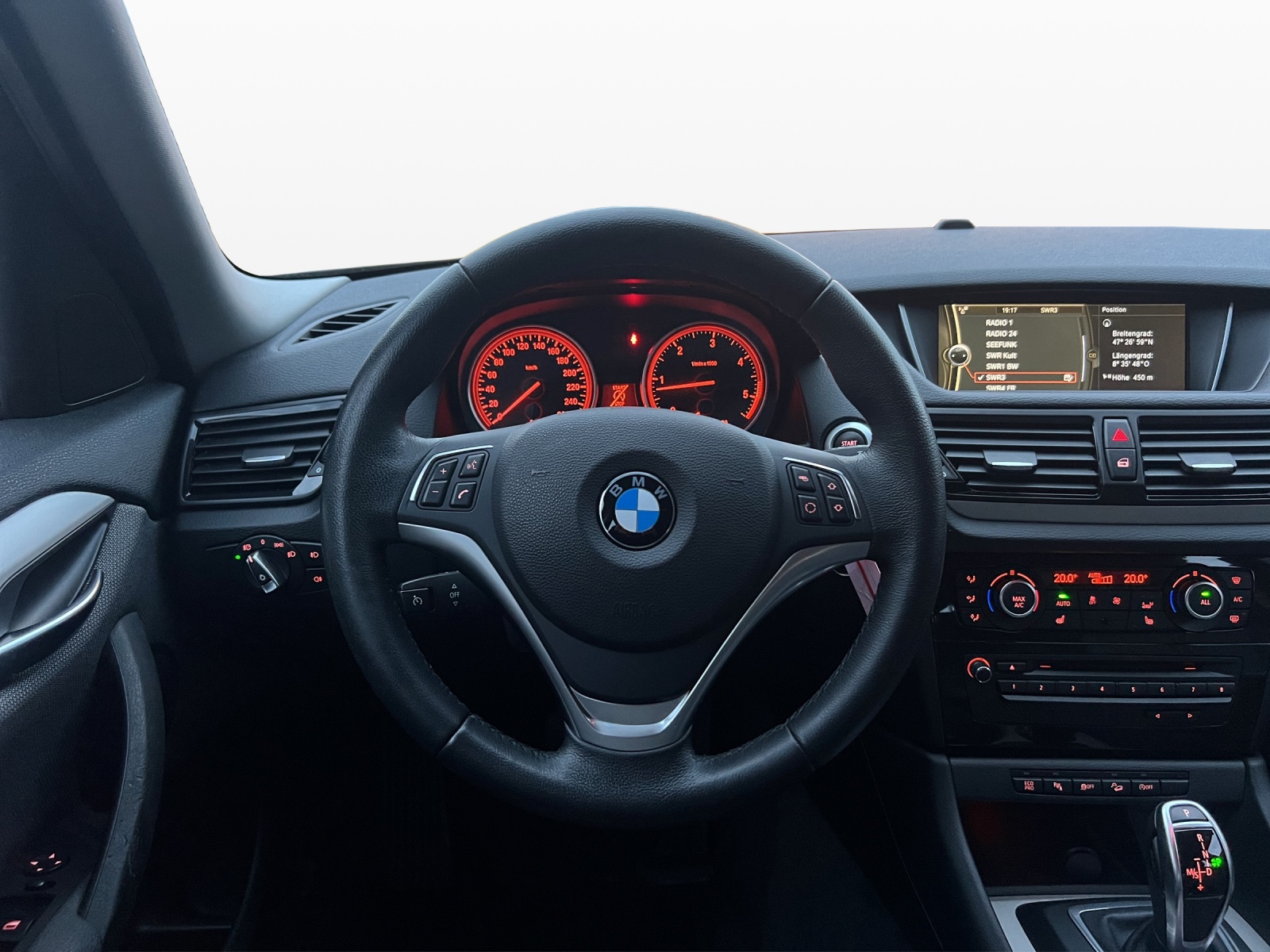 BMW X1 xDrive 18d Sport Line Steptronic-image-10