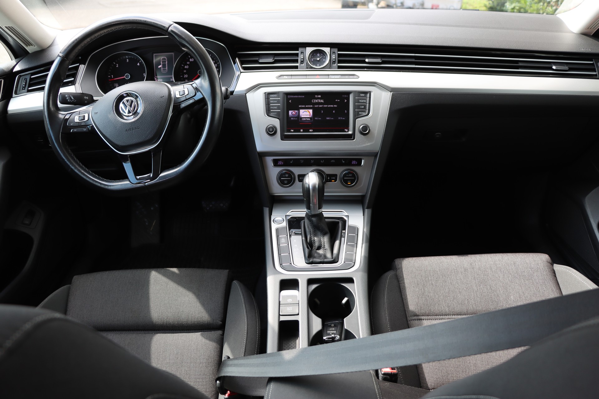 VW Passat 2.0 TDI BMT Comfortline DSG-image-9